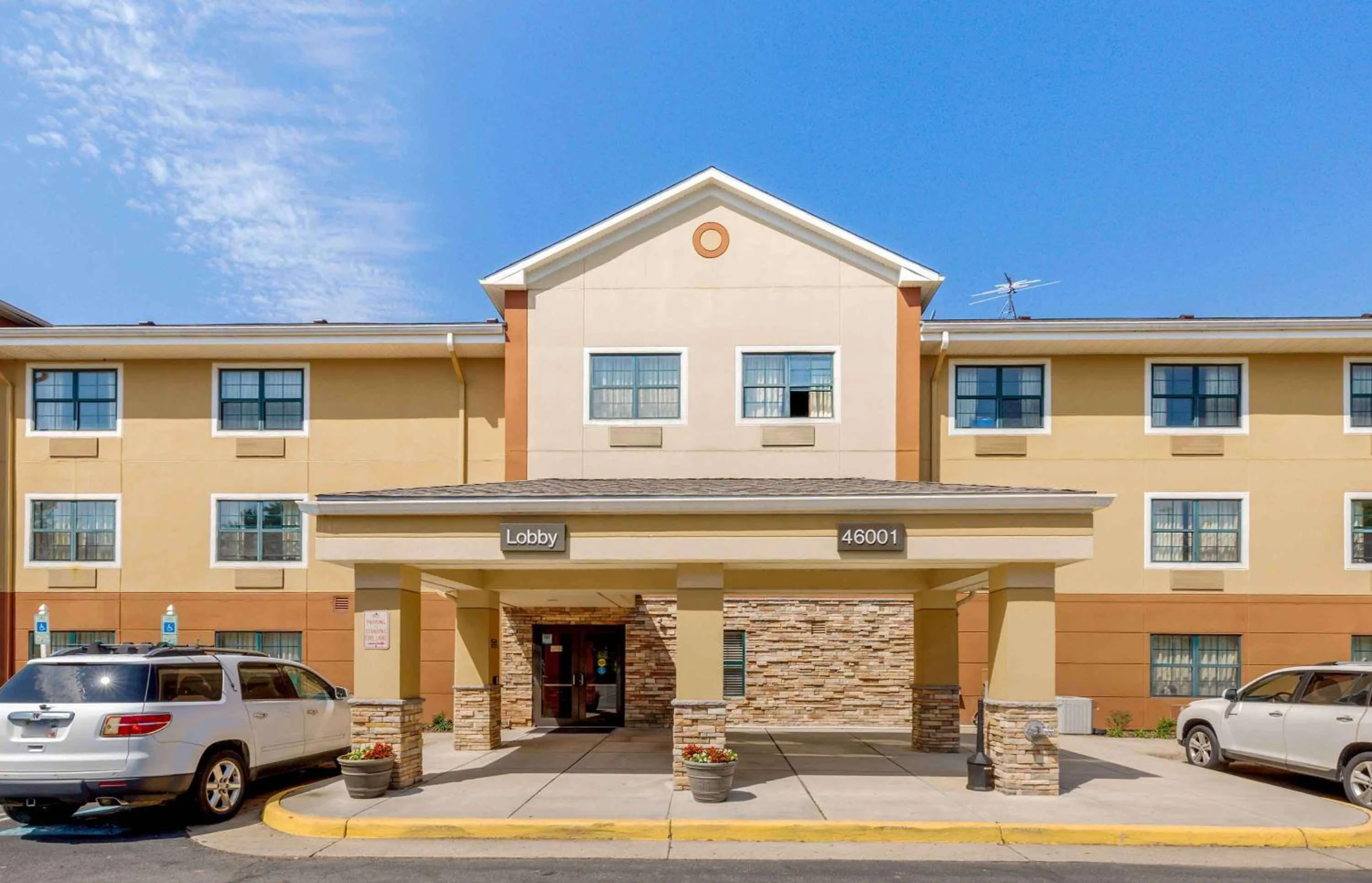 Property building in Extended Stay America Suites - Washington, DC - Sterling