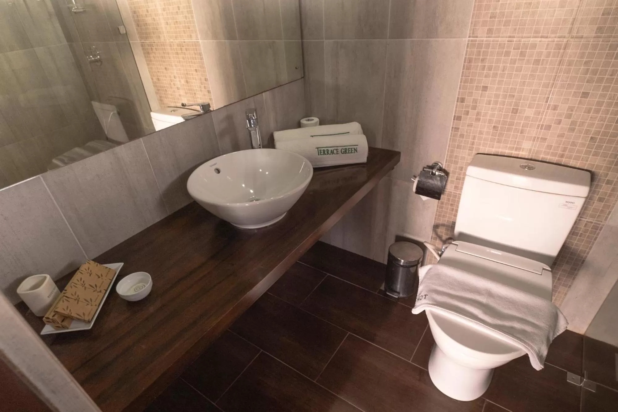 Toilet in Terrace Green Hotel and Spa - Free Airport Shuttle Service