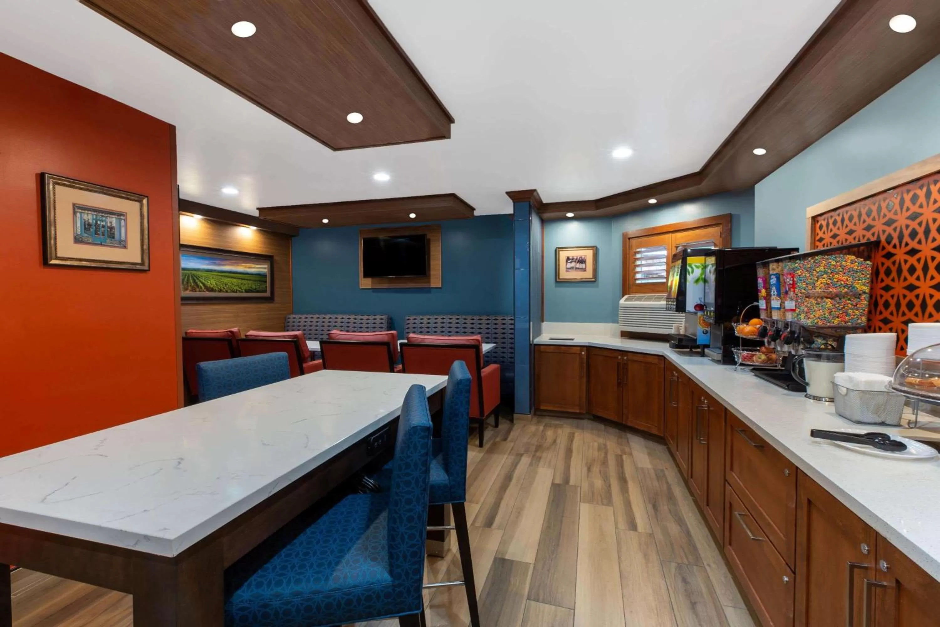 Restaurant/places to eat in Hotel Vinea Healdsburg