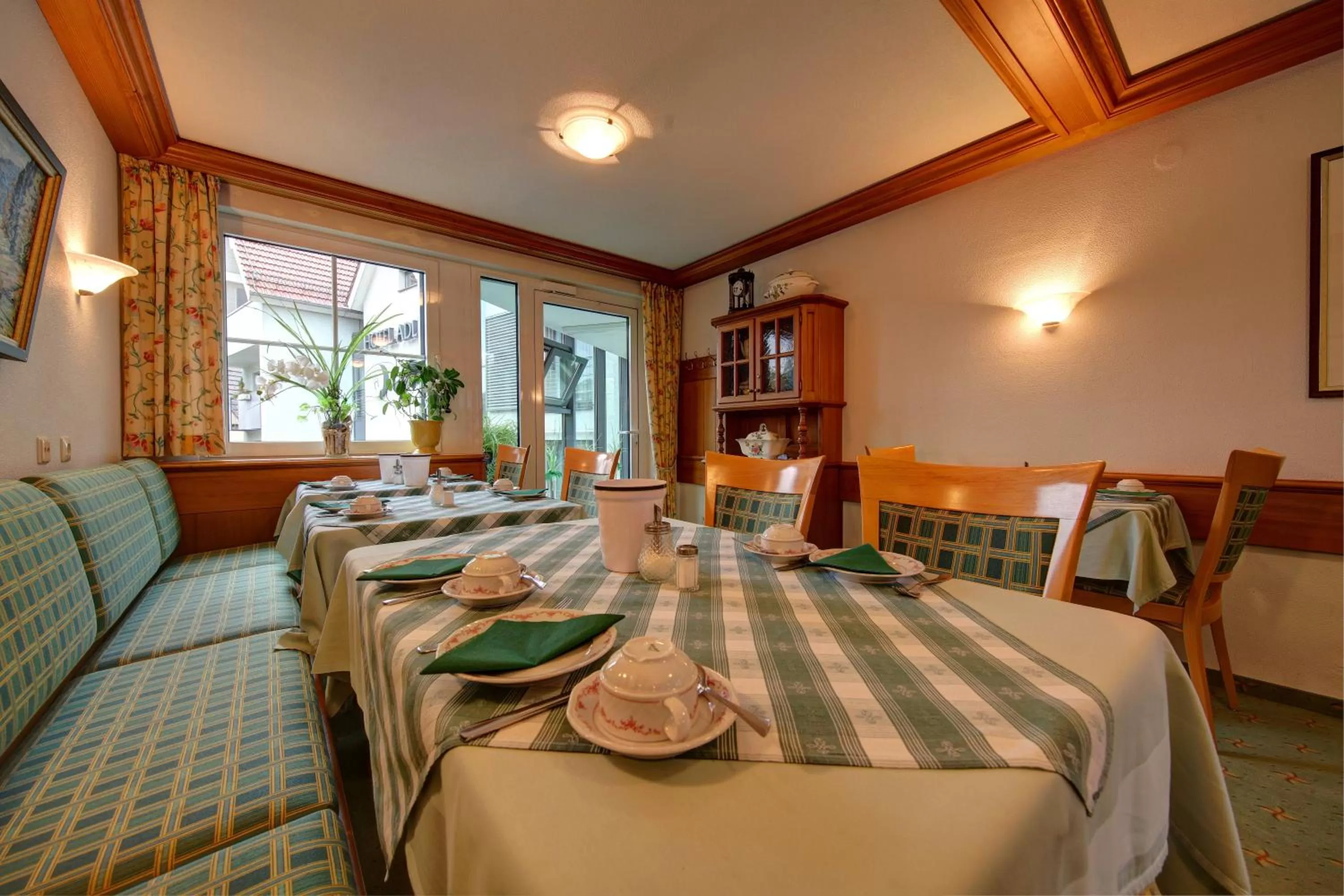 Restaurant/places to eat in Hotel Adler