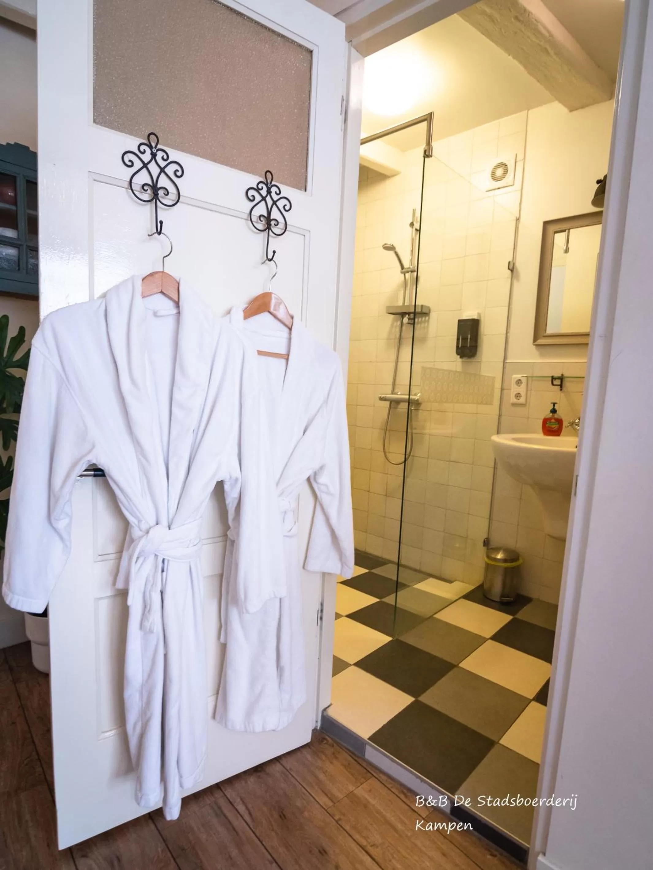 Bathroom in De Stadsboerderij