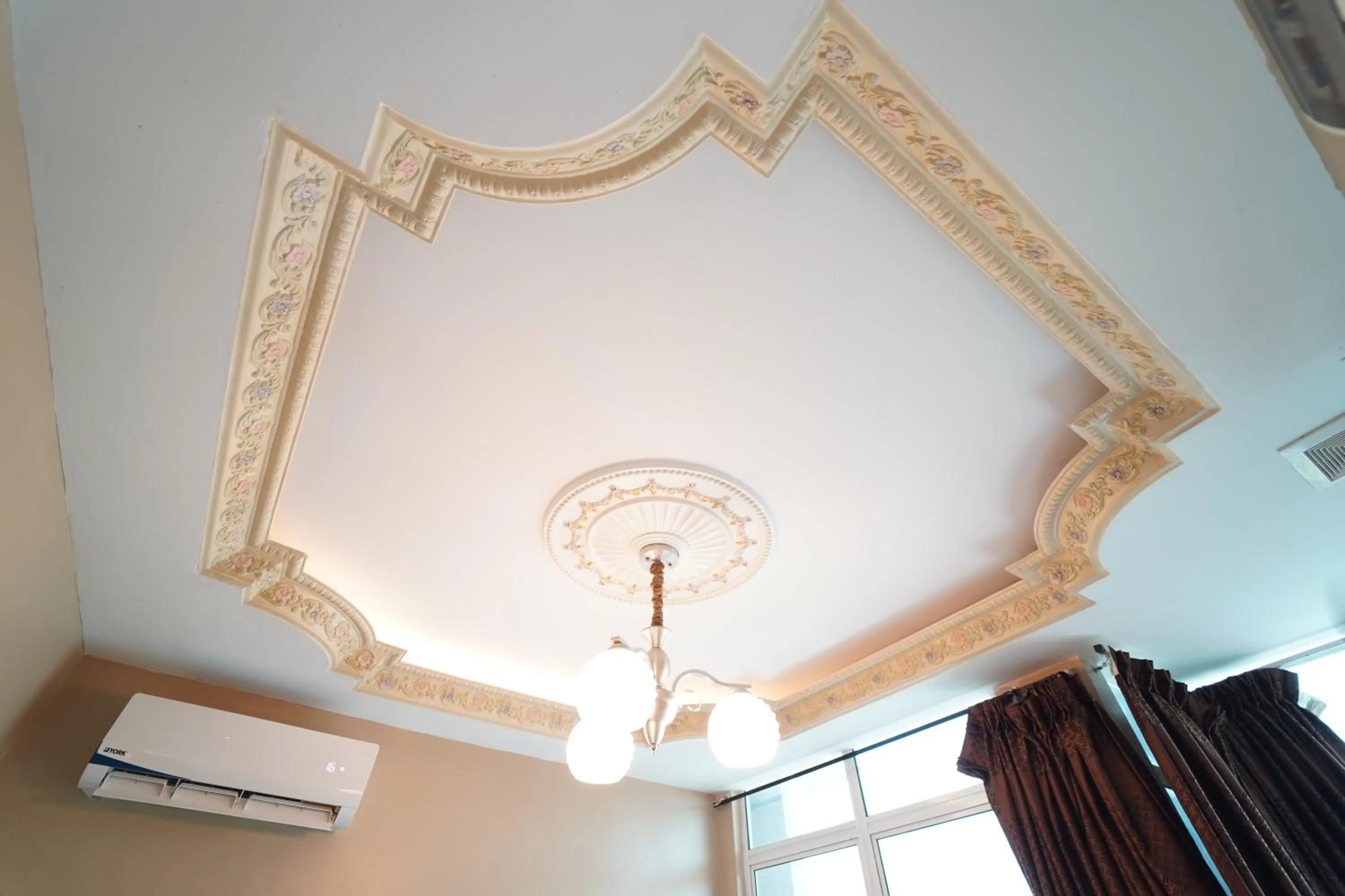 Ghazrin's Classic Hotel JB