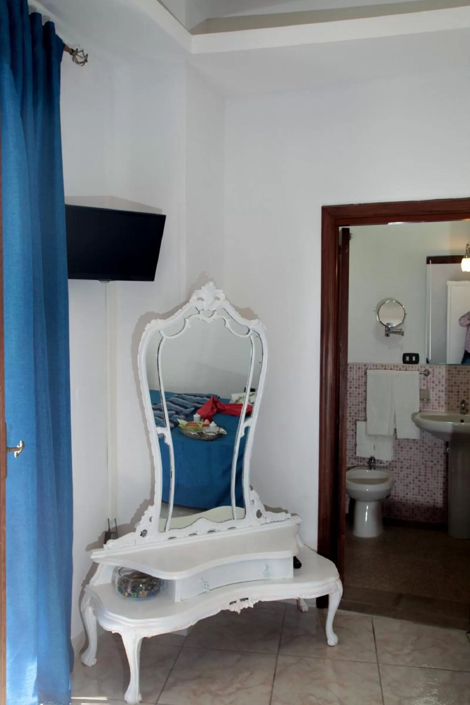 Other in ZO. NE. Baroque B&B