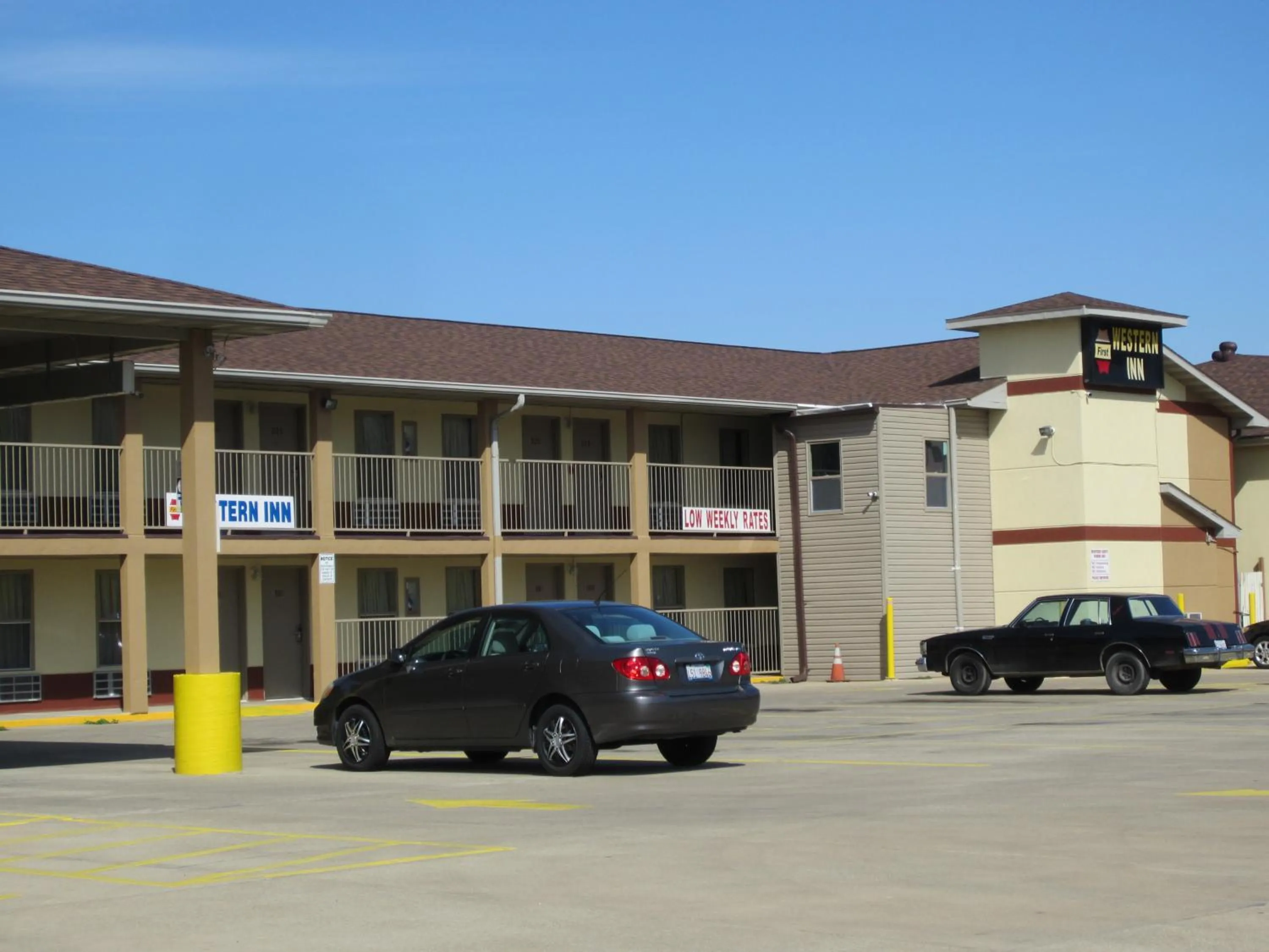 On site in First Western Inn - Fairmont City