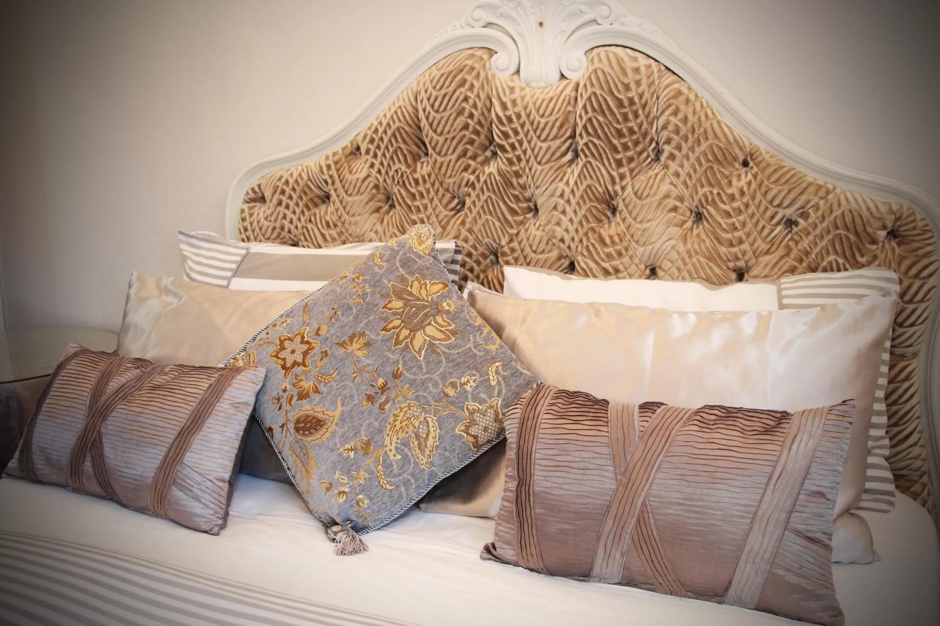 Bed in Victoria Manor