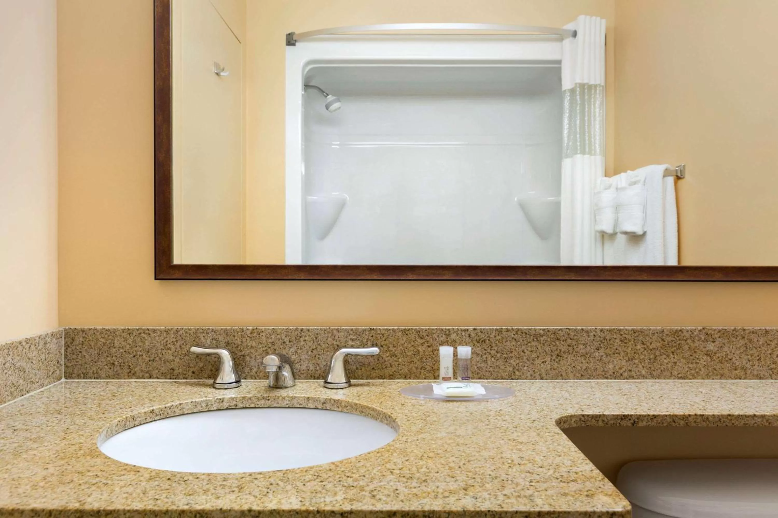 Bathroom in Days Inn by Wyndham Oromocto Conference Centre