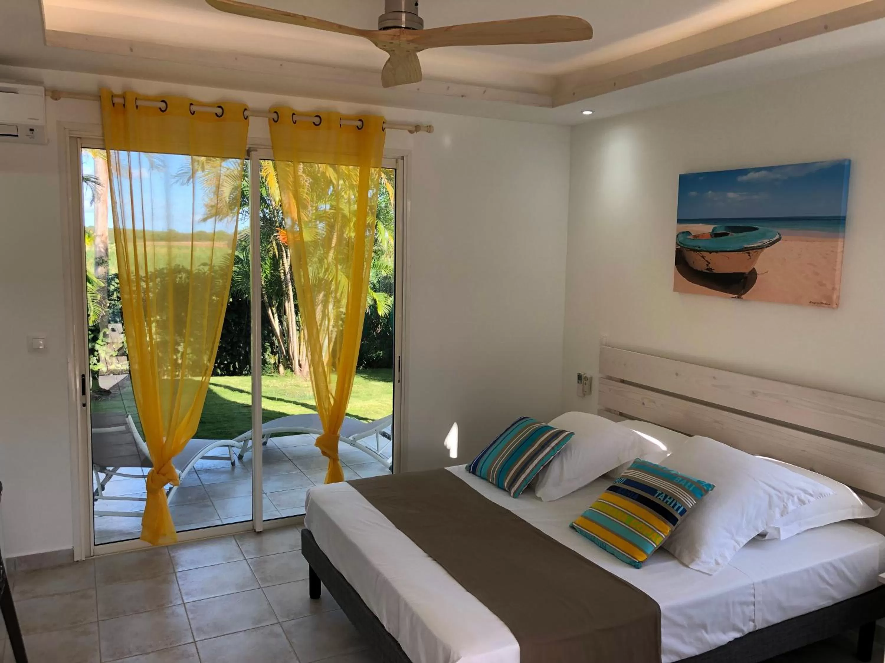 Photo of the whole room, Bed in Hôtel La Christophine