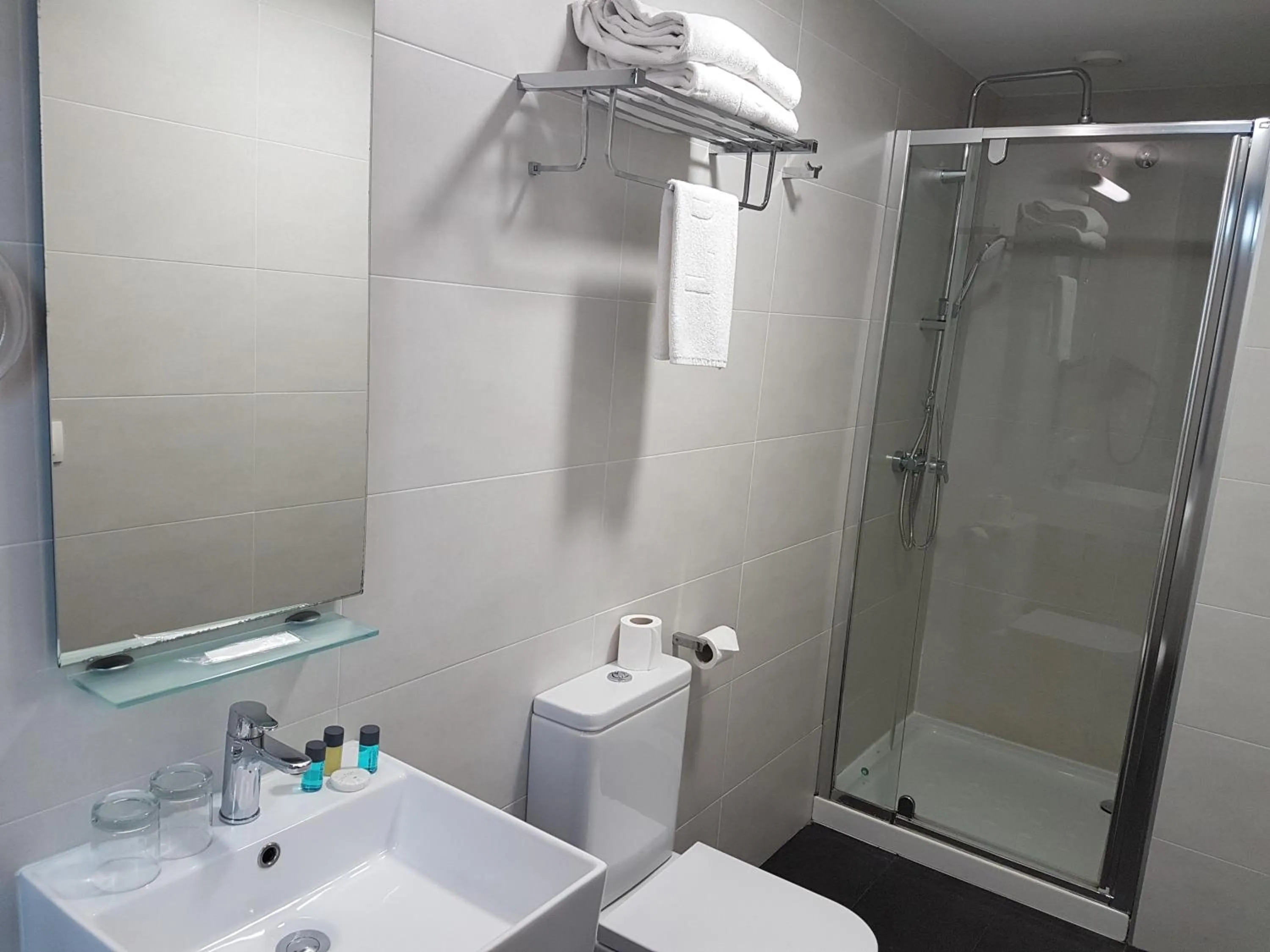 Bathroom in Hotel Lux Santiago