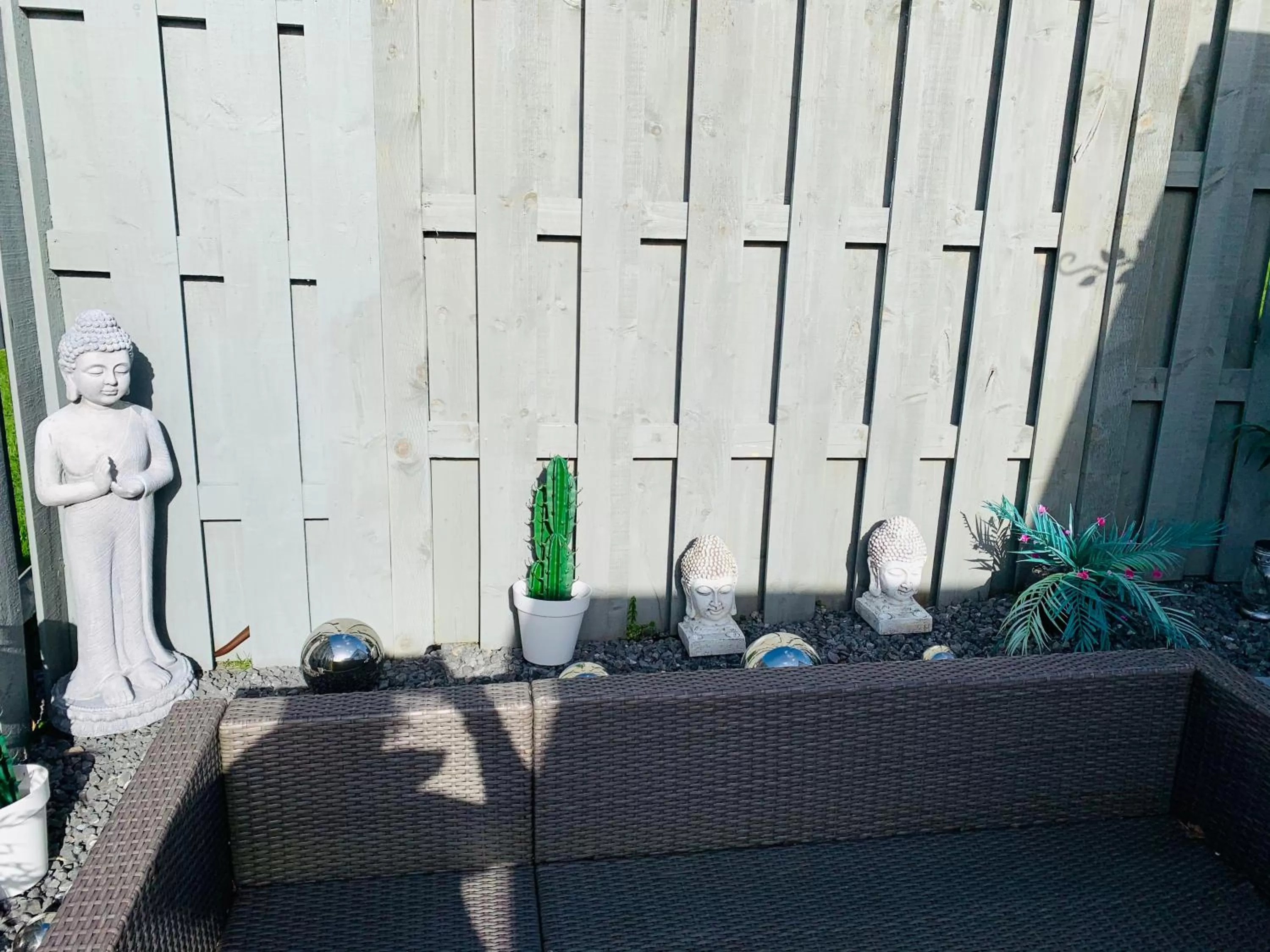 Nicolas Devon air bed and breakfast