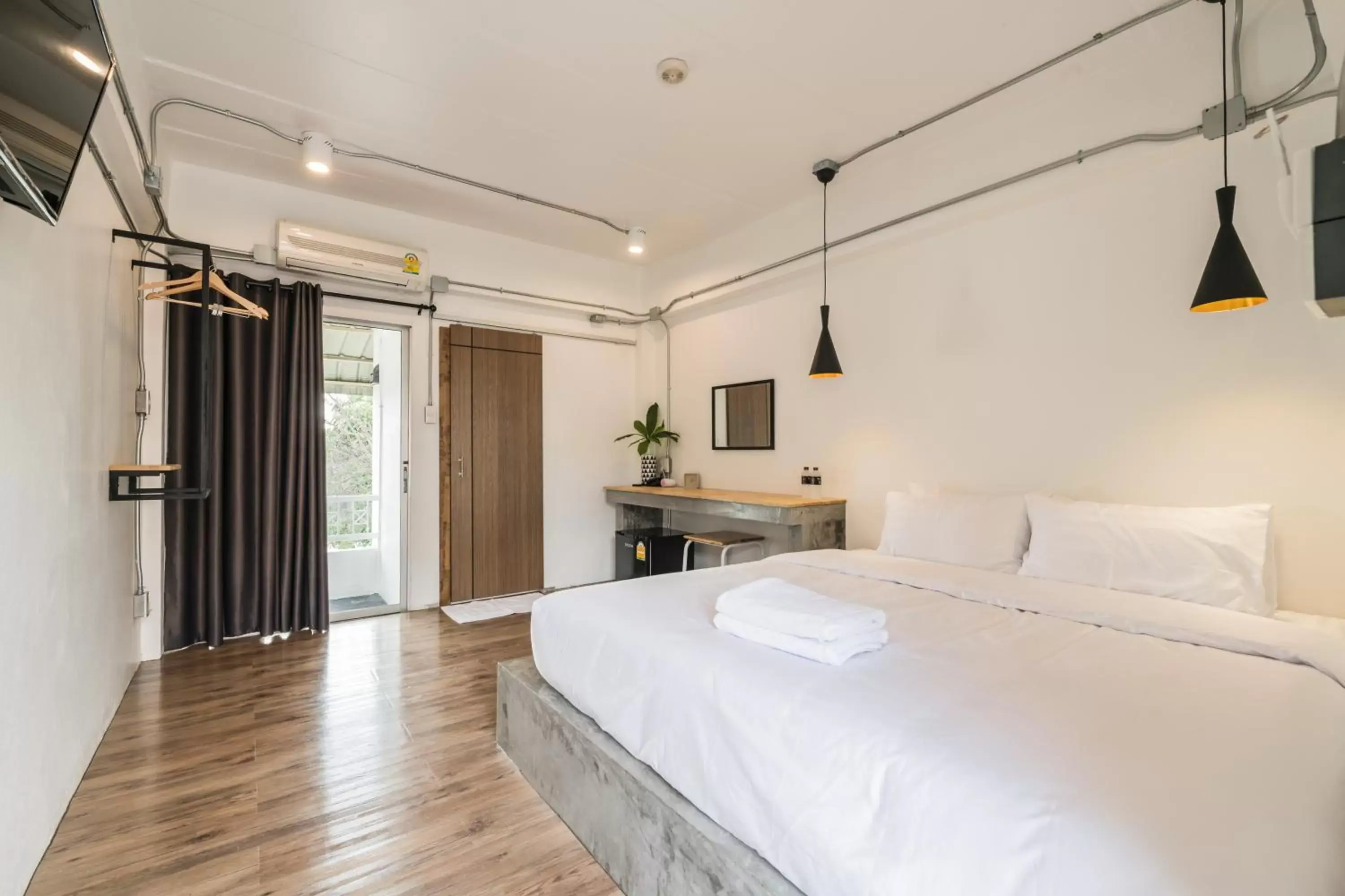 Standard Queen Room in Your Space Hotel Prasingh Standard Queen Room in Your Space Hotel Prasingh