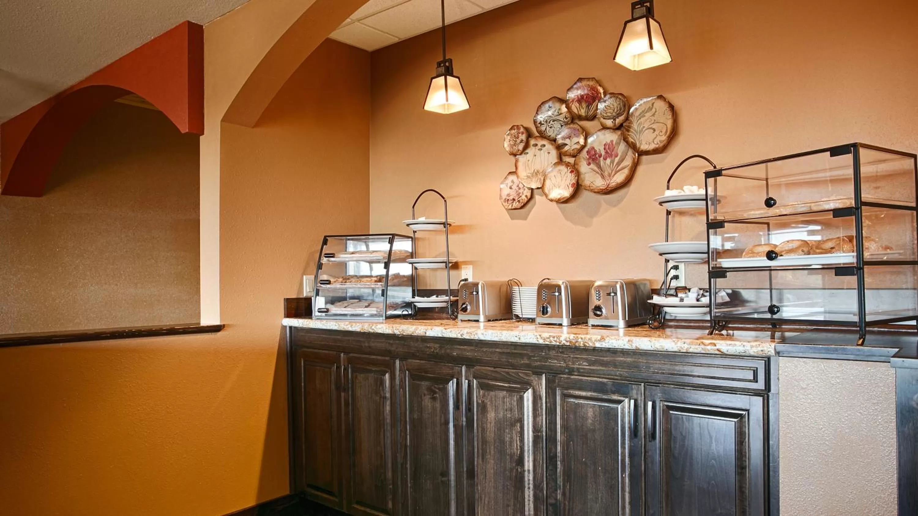 Buffet breakfast in Best Western Plus Raton Hotel