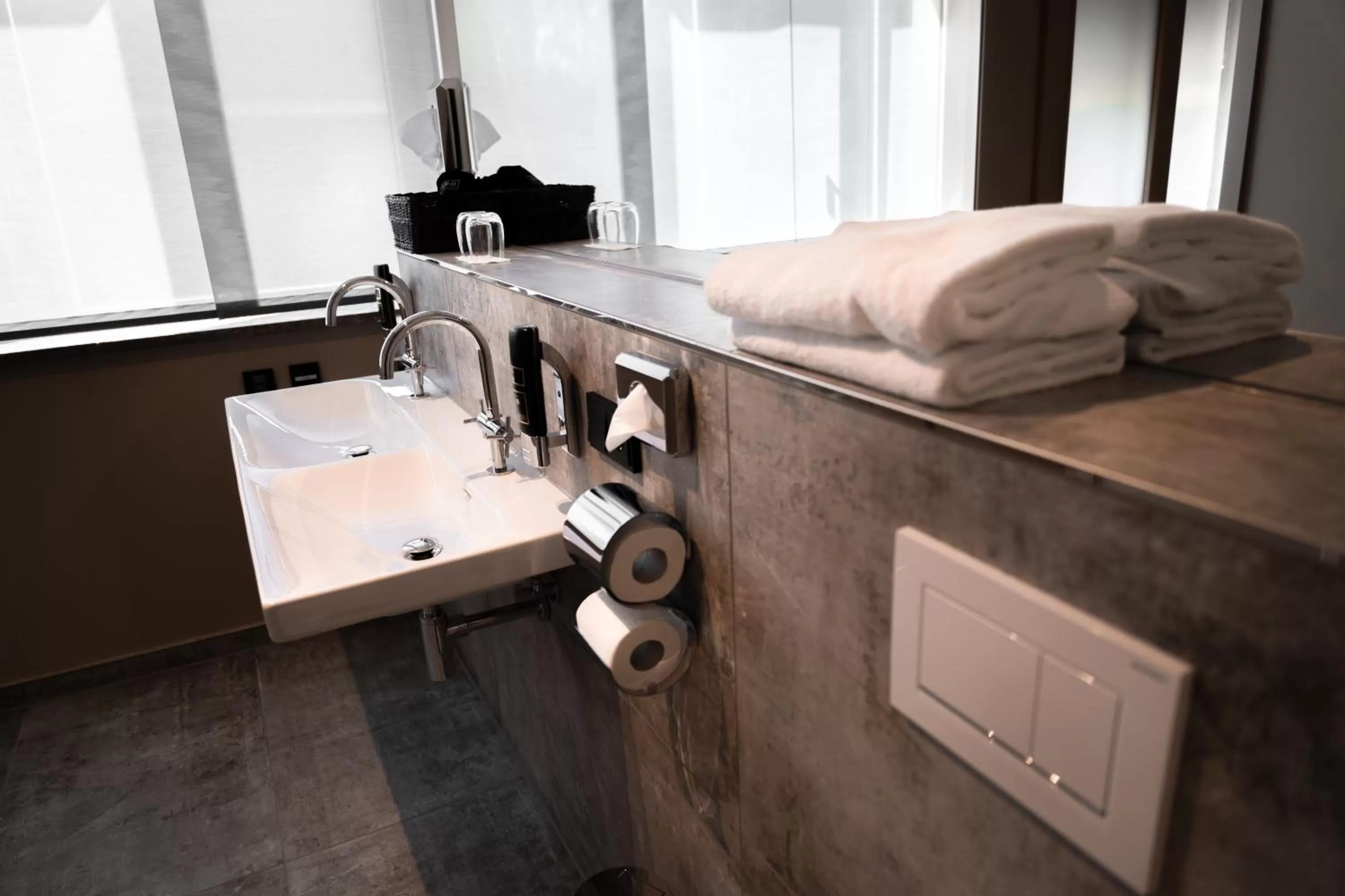 Bathroom, Bed in Cavallestro Deluxe