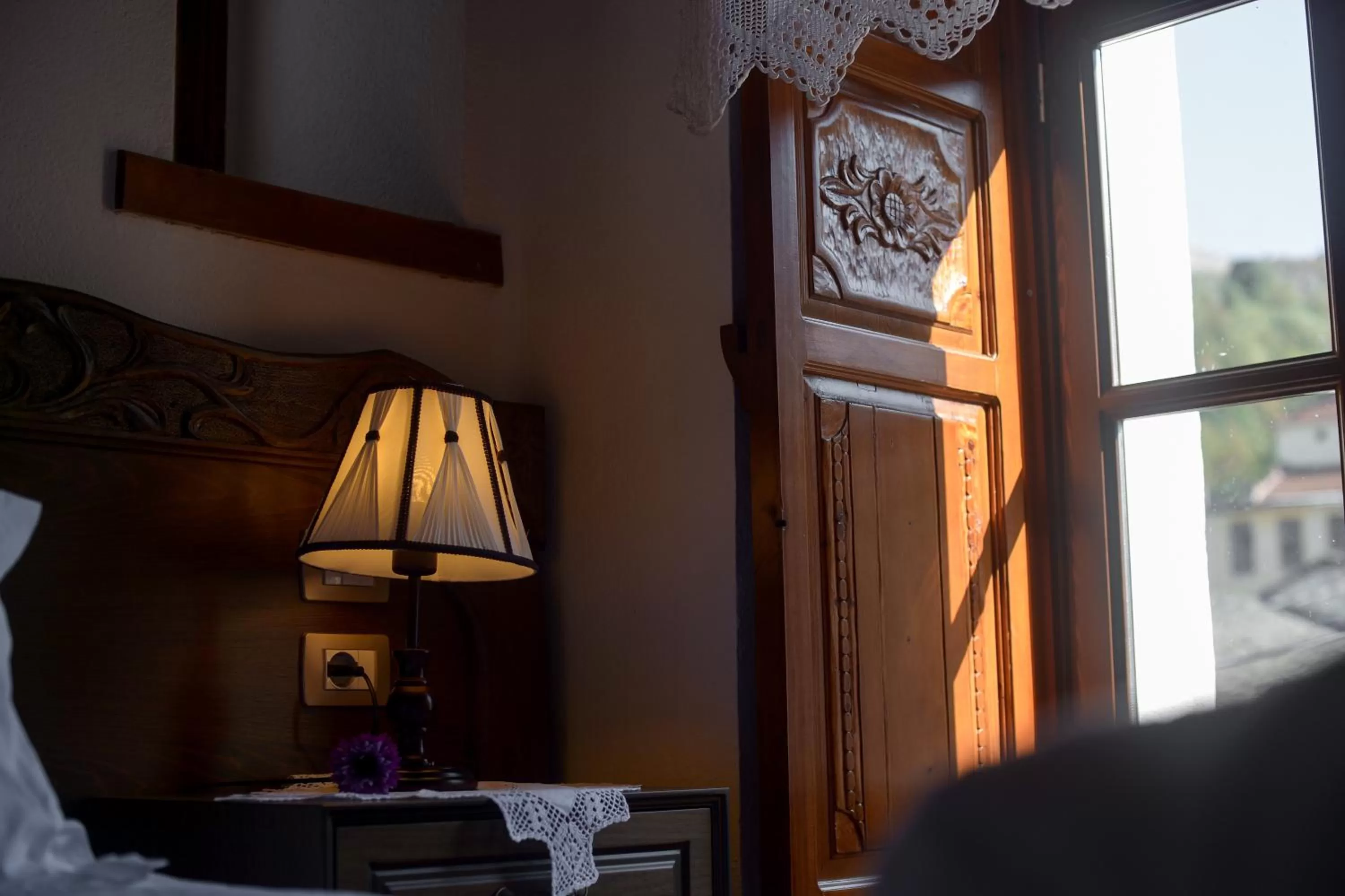 Decorative detail, Bed in Hotel Kalemi 2