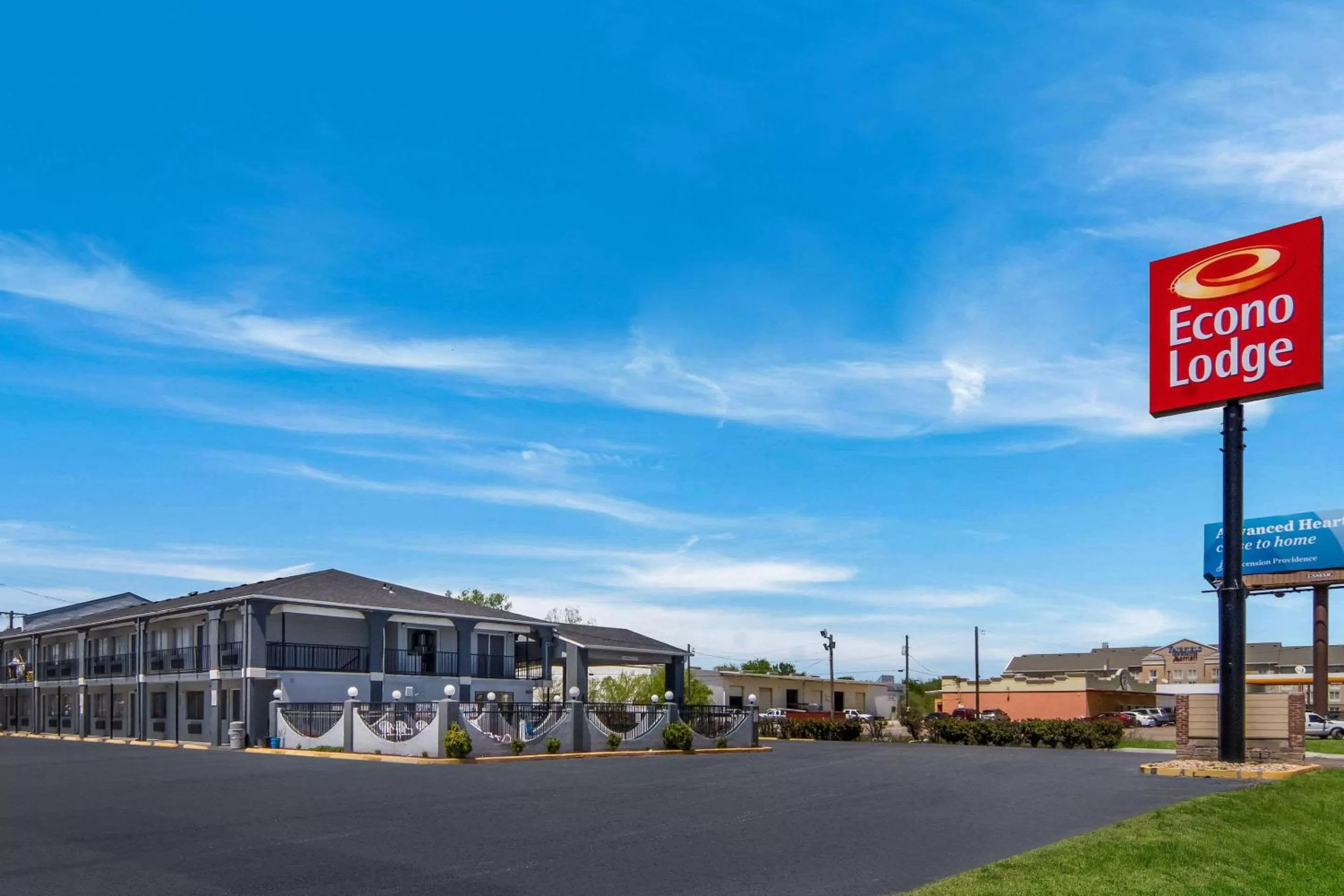 Property building in Econo Lodge Waco North I-35