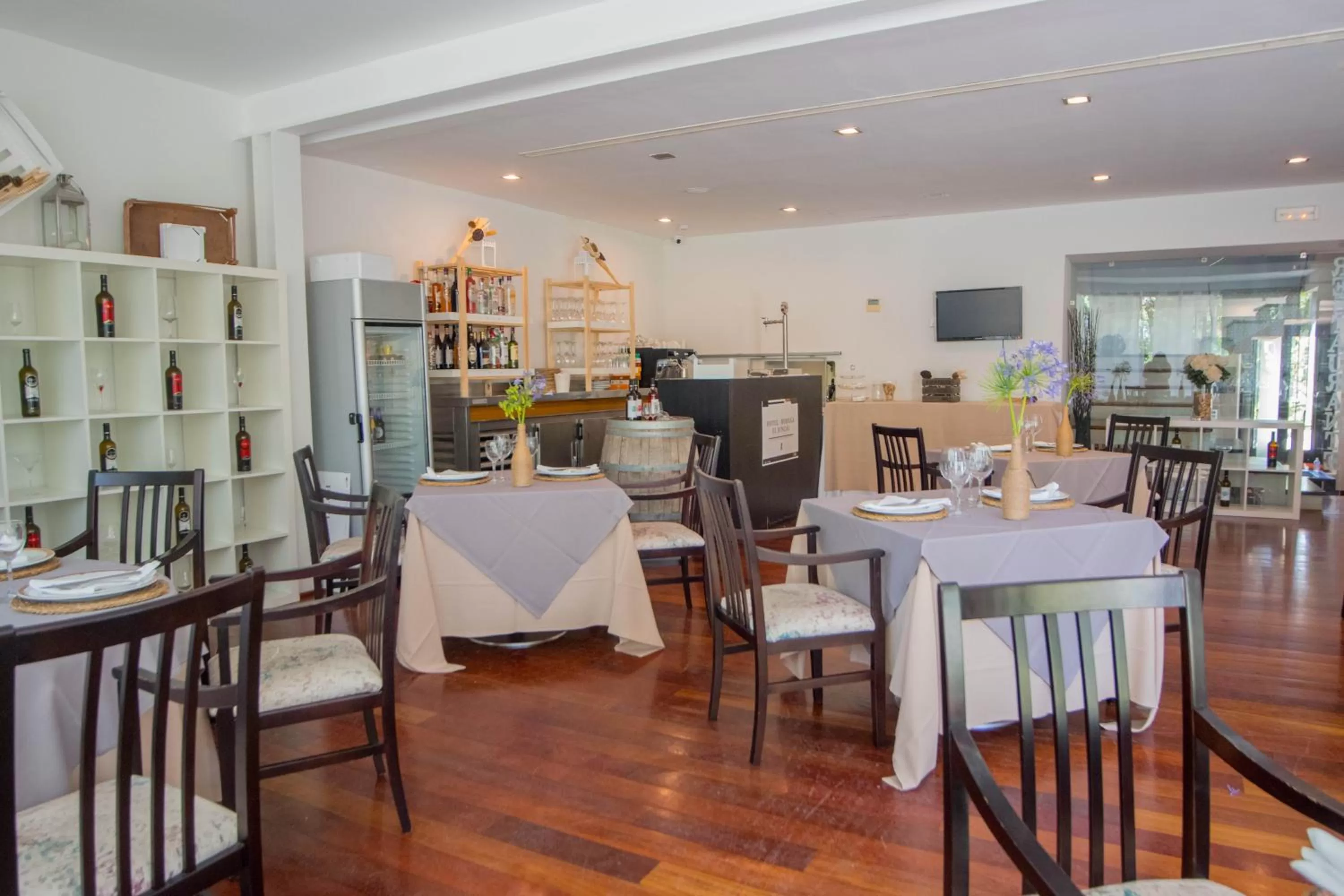 Restaurant/Places to Eat in Hotel Bodega El Juncal