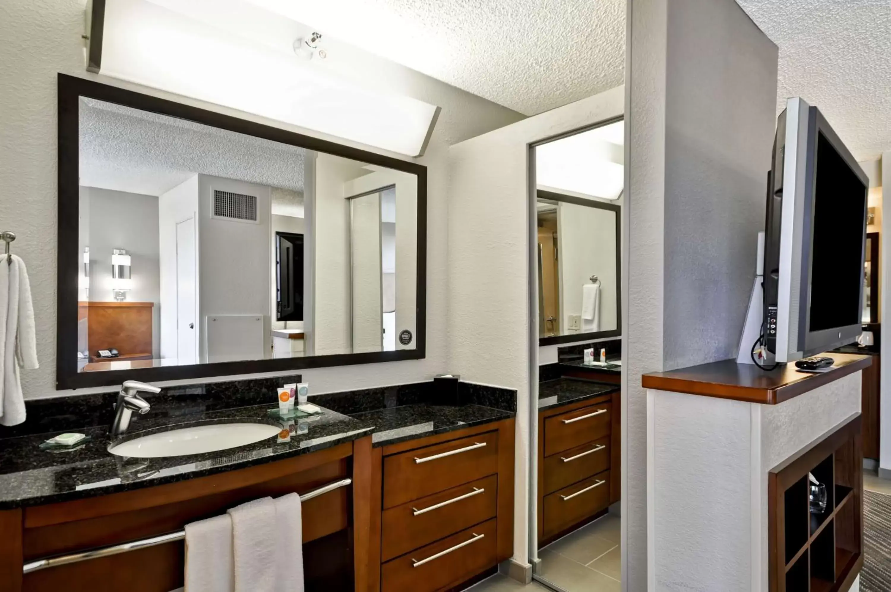 King Room with Sofa Bed in Hyatt Place Las Vegas King Room with Sofa Bed in Hyatt Place Las Vegas