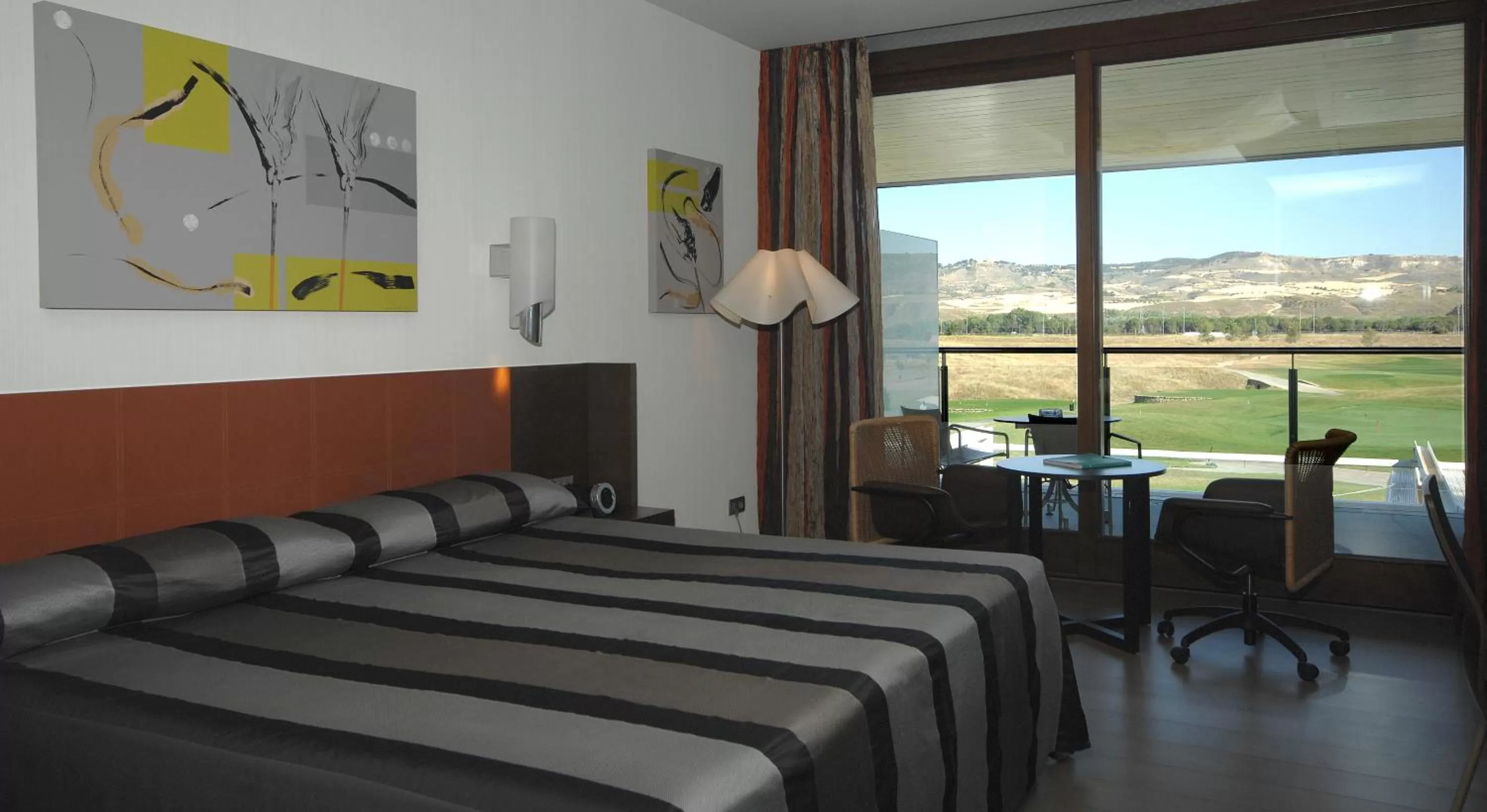 Bed in Sercotel El Encin Golf