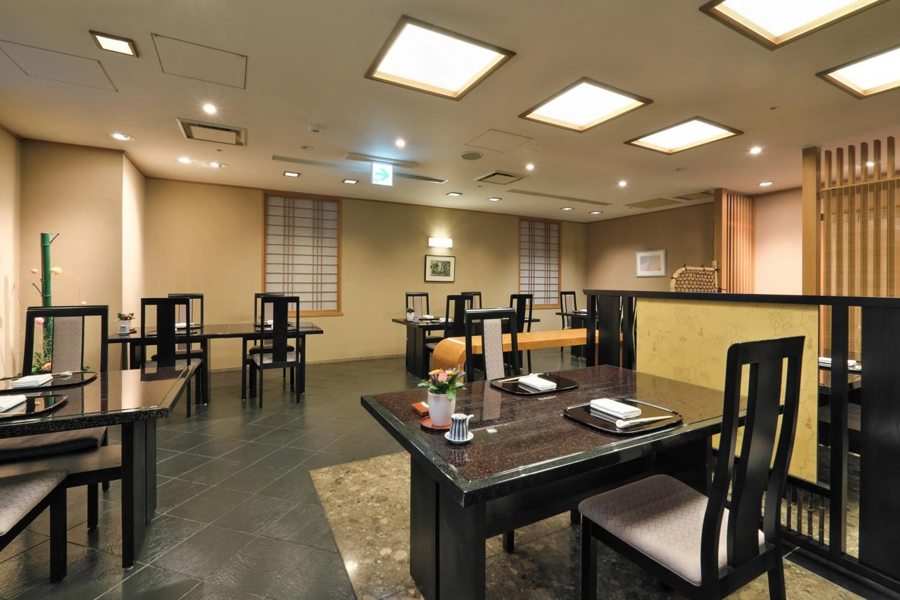 Restaurant/places to eat in Hotel Nikko Princess Kyoto