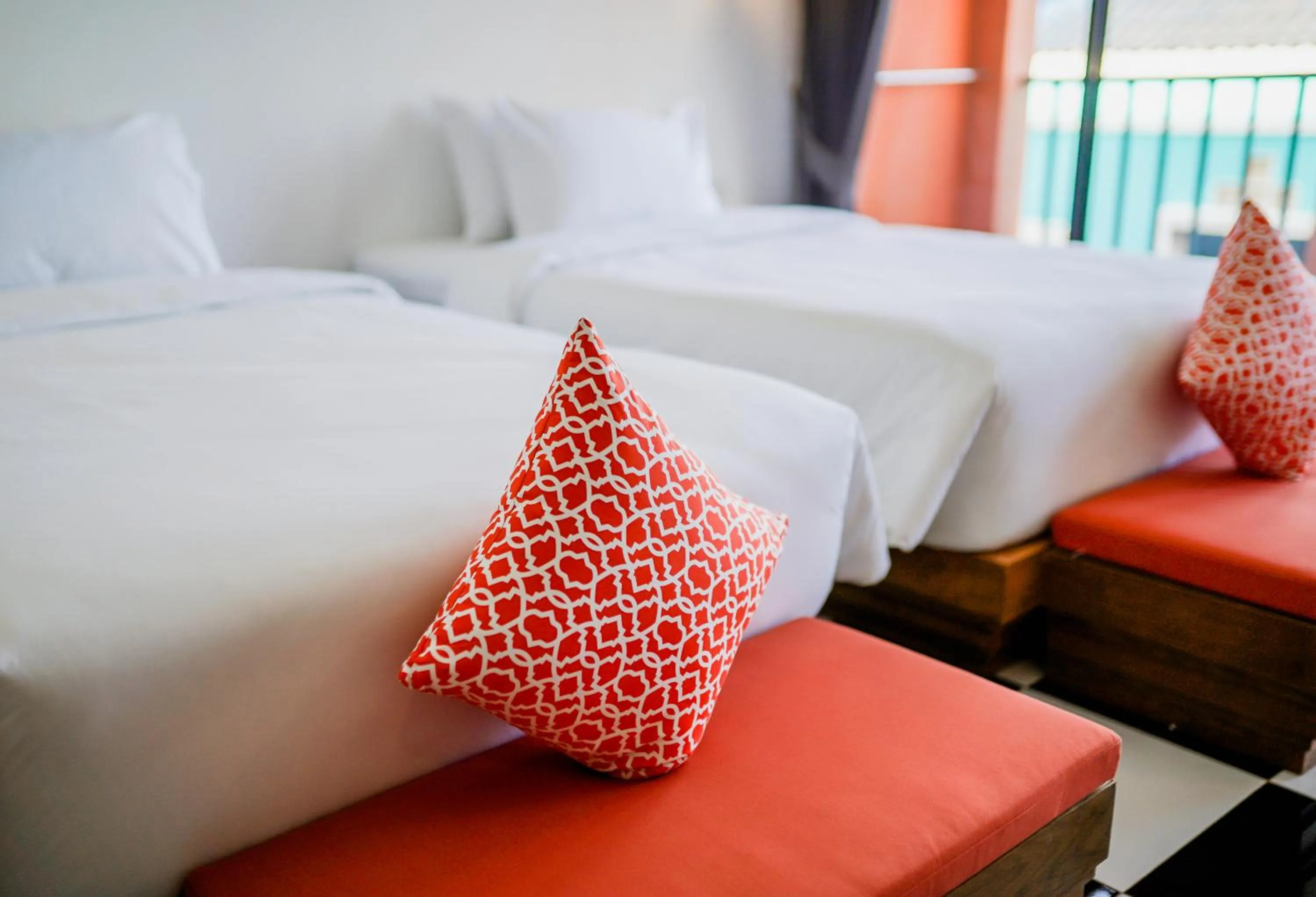 Photo of the whole room, Bed in Khaleej Mass Hotel Patong