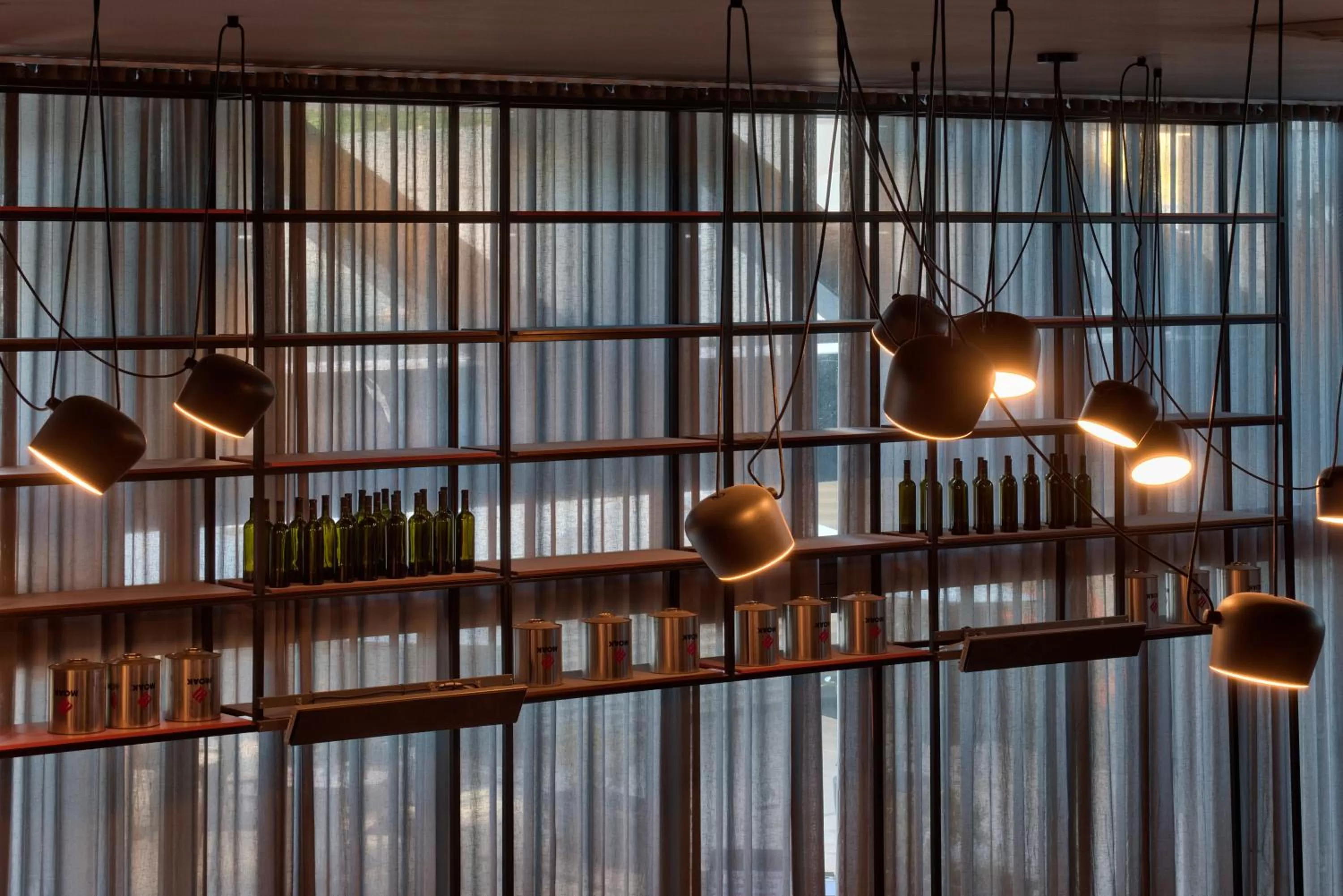 Restaurant/places to eat in be.HOTEL