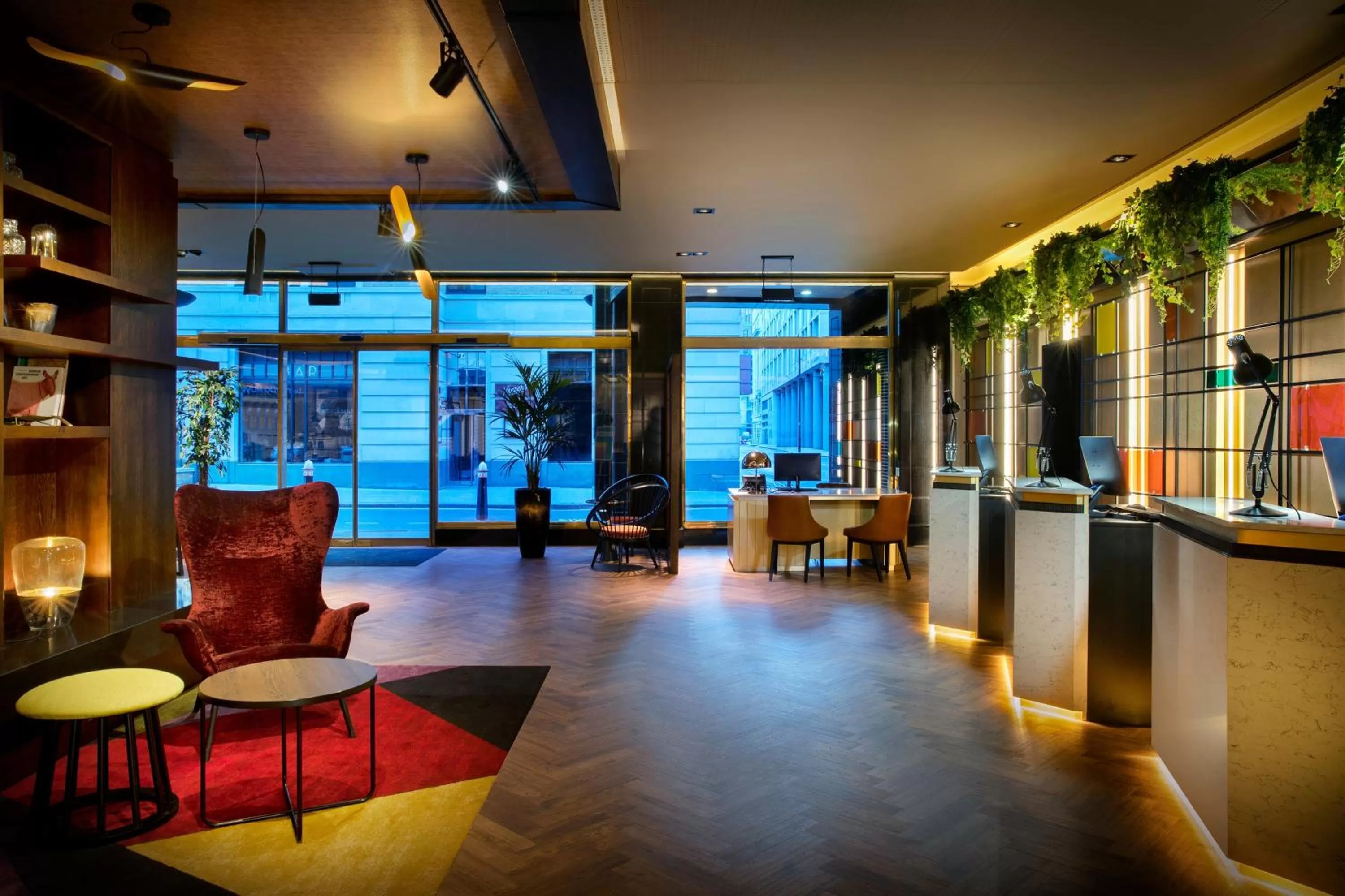 Lobby or reception in Leonardo Royal Hotel London City - Tower of London