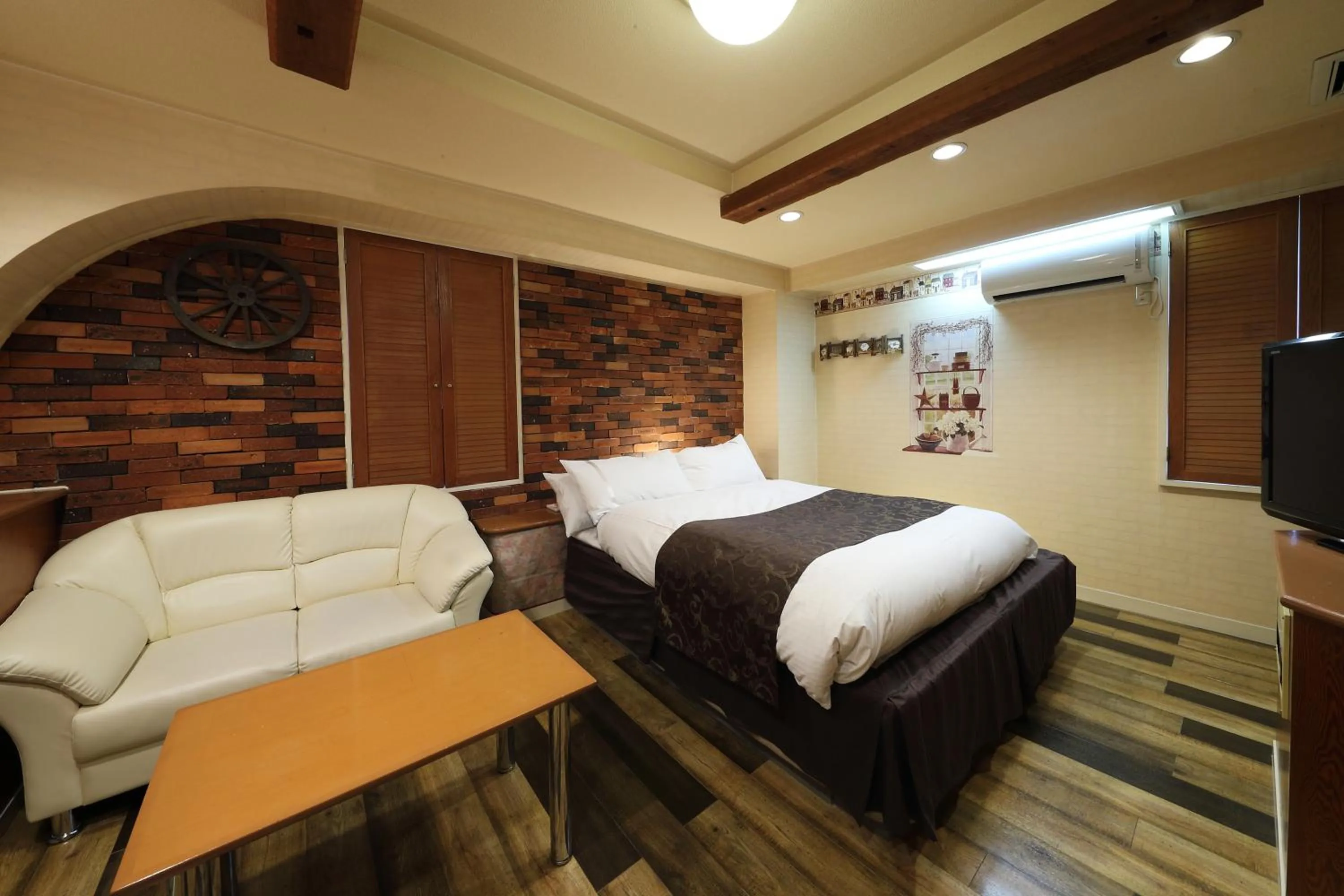 Photo of the whole room, Bed in Hotel Fine Garden Okayama II