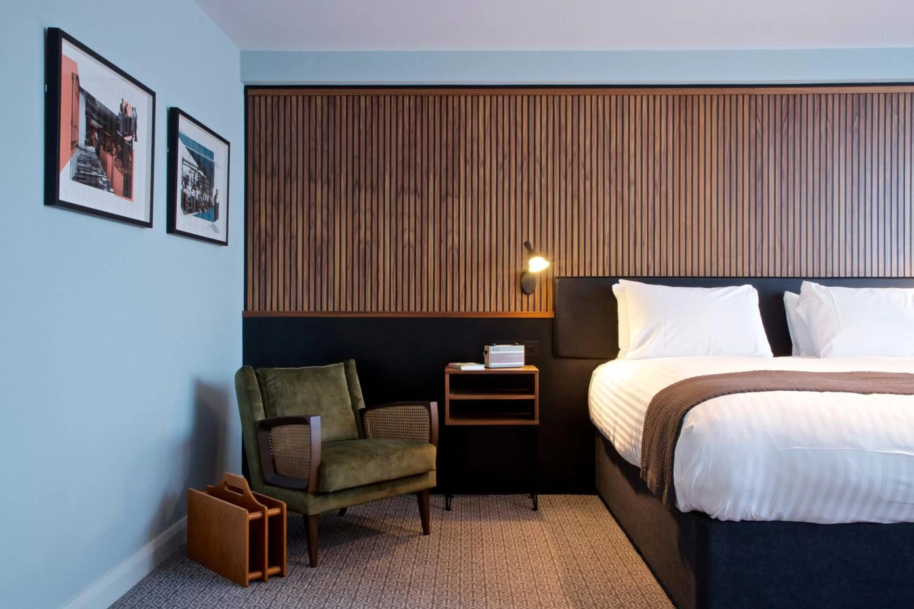 Bedroom, Bed in Telegraph Hotel - Coventry