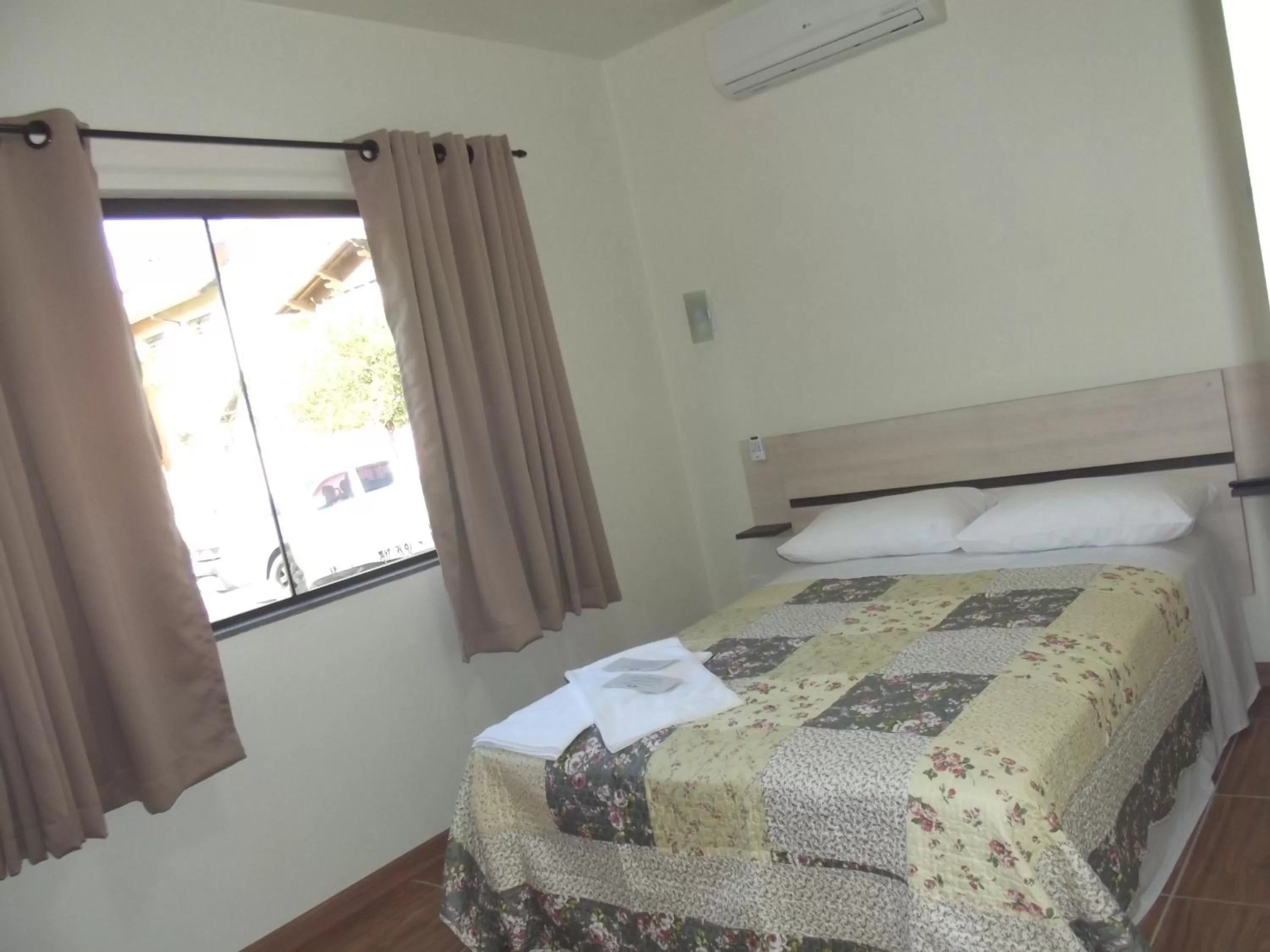 Bed in Hotel Park Haus