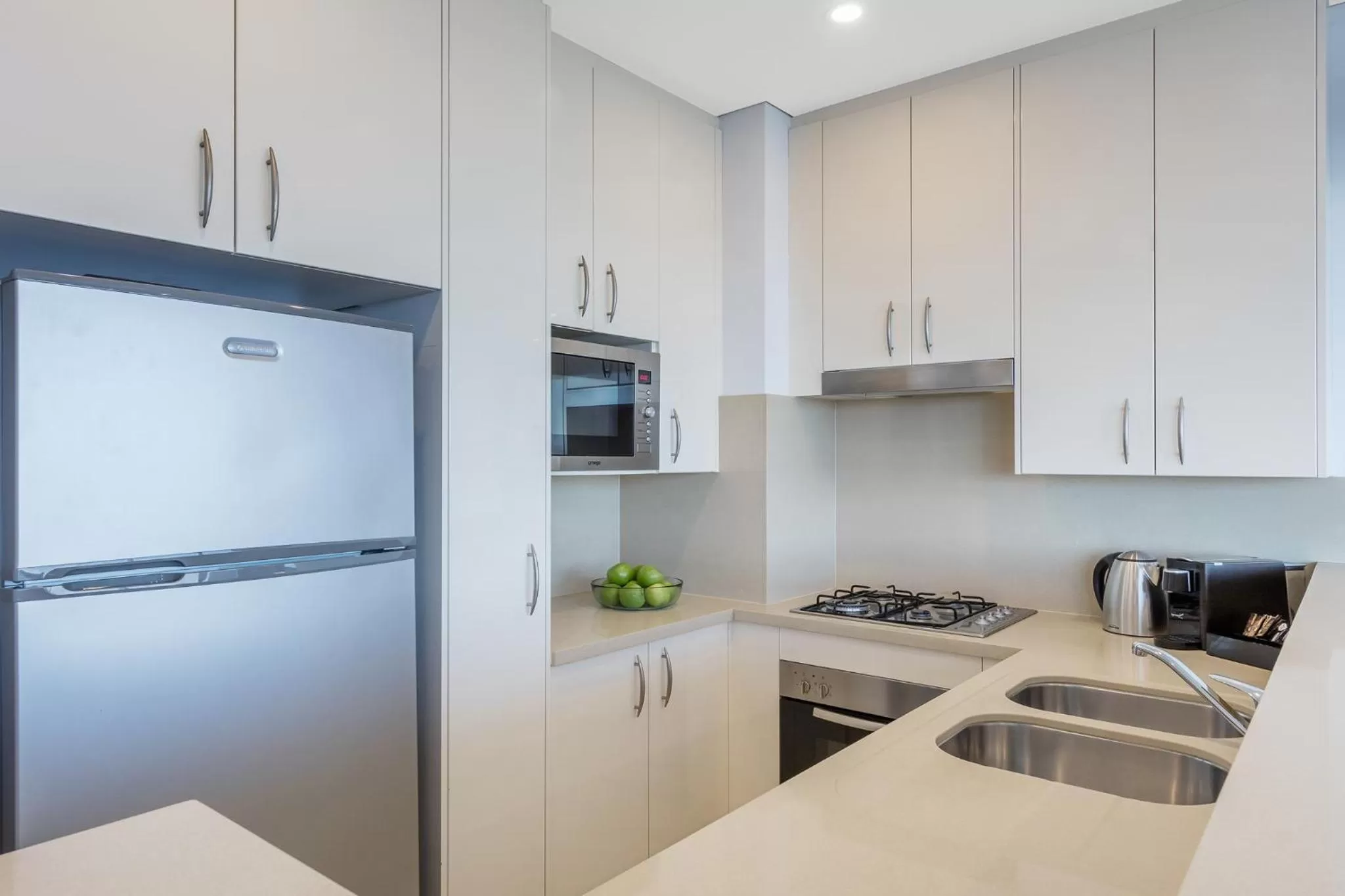 Kitchen or kitchenette in Meriton Suites Kent Street, Sydney