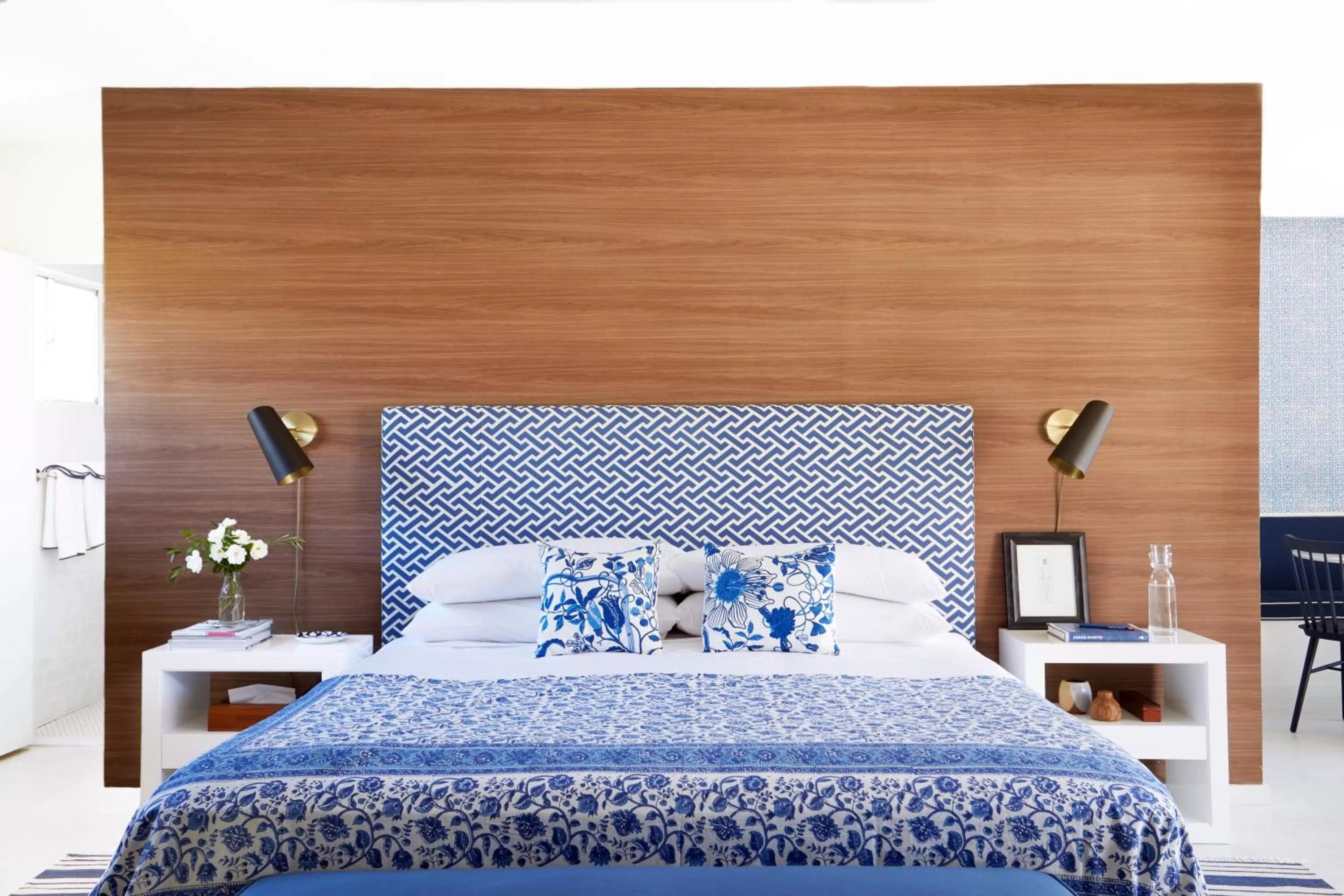 Standard King Room in Holiday House Palm Springs