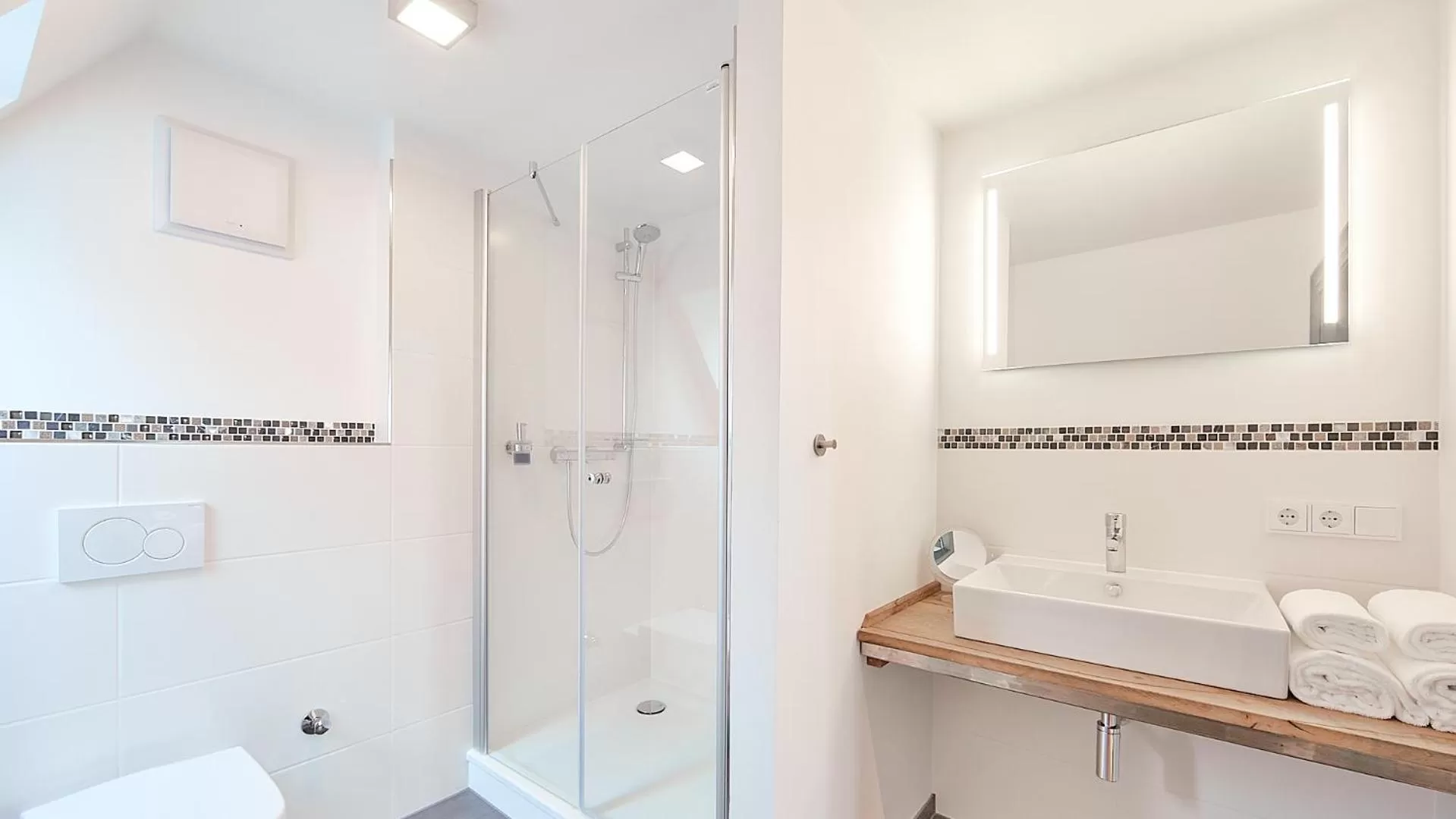 Bathroom in Anno 1433 Hotel Lüneburg