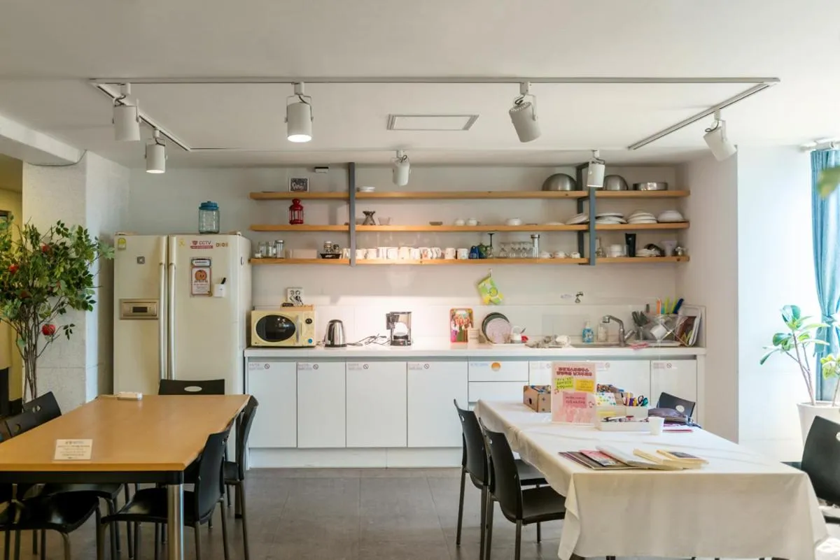 Kitchen or kitchenette in Dongseongro ZERO guesthouse