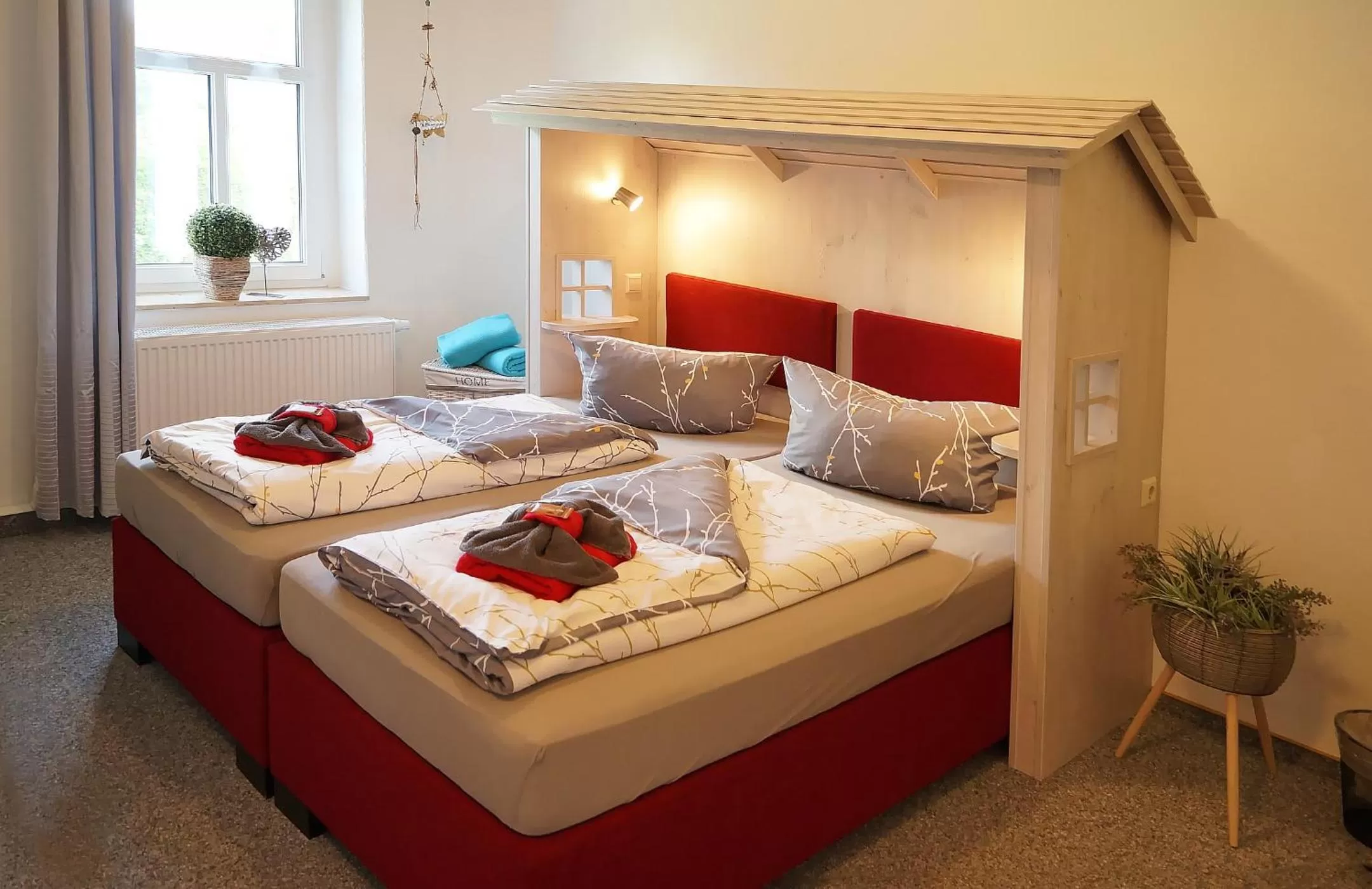 Bedroom, Bed in Erzgebirgshotel Misnia Bärenfels