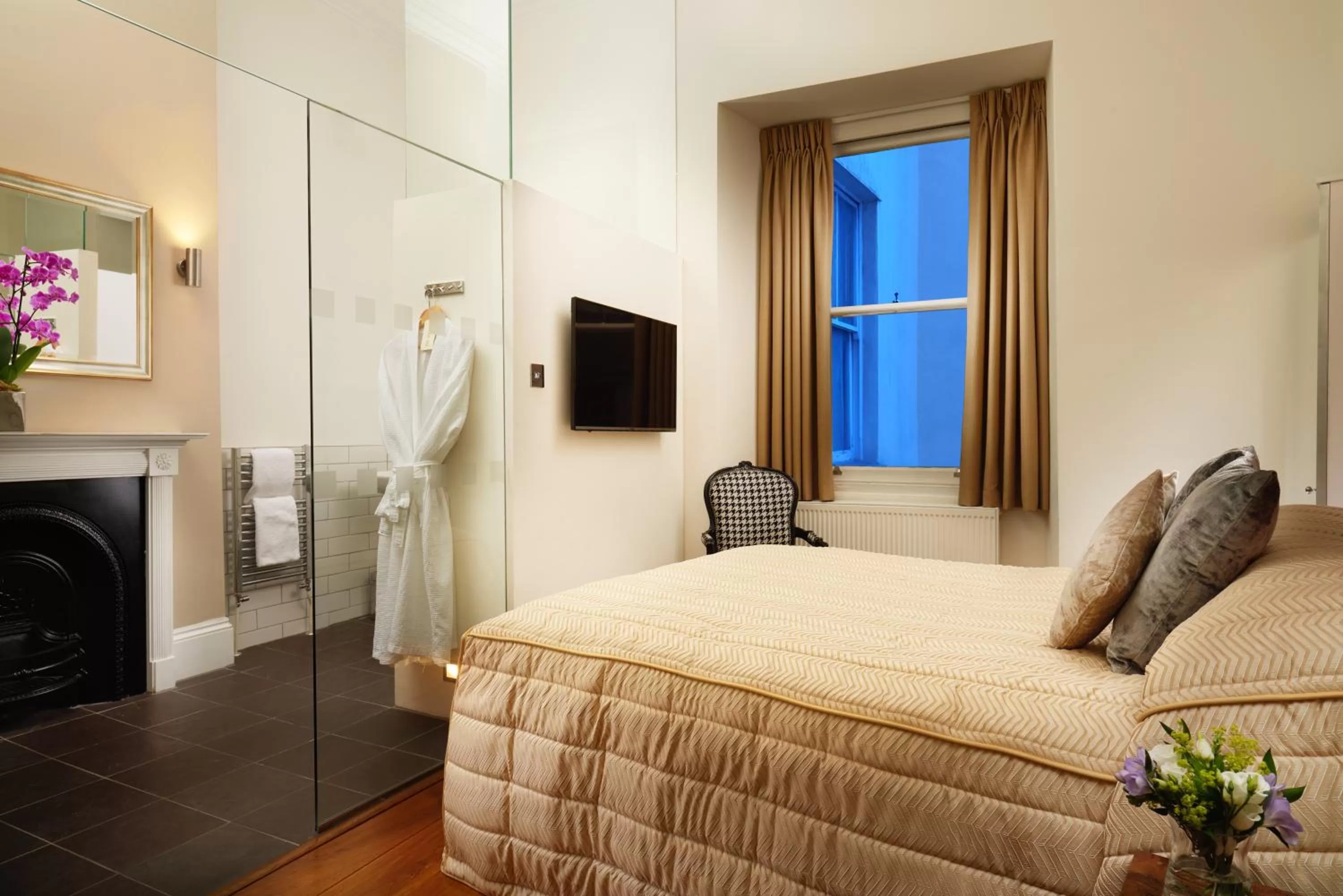 Deluxe Suite in The Berkeley Square Hotel Bristol