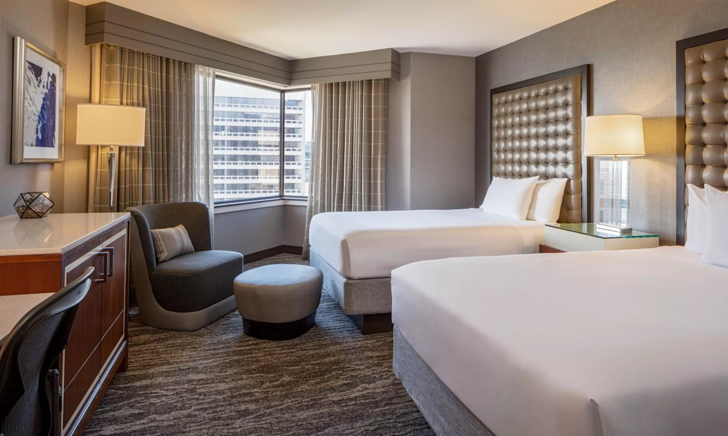 Double Room with Two Double Beds and Accessible Shower - Disability Access in Hyatt Regency Saint Louis at The Arch