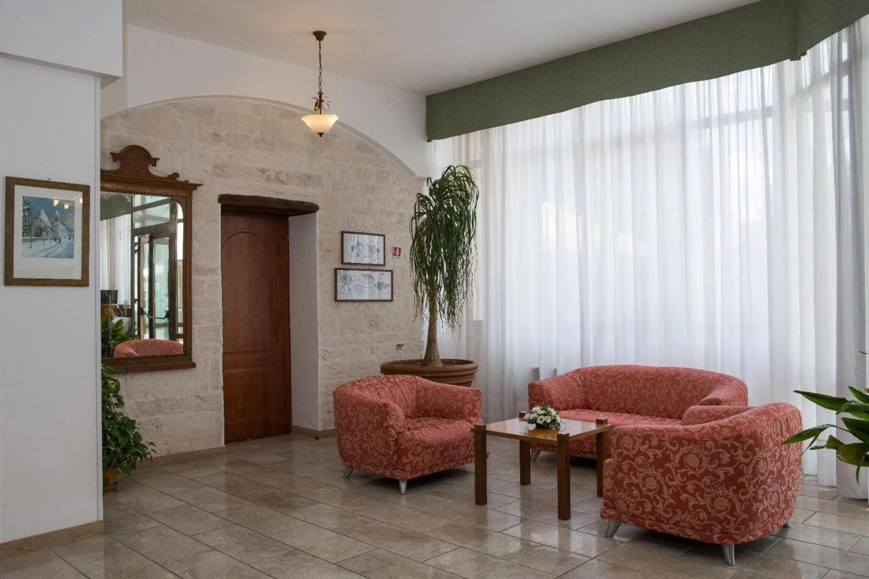 Lobby or reception in Hotel Ramapendula