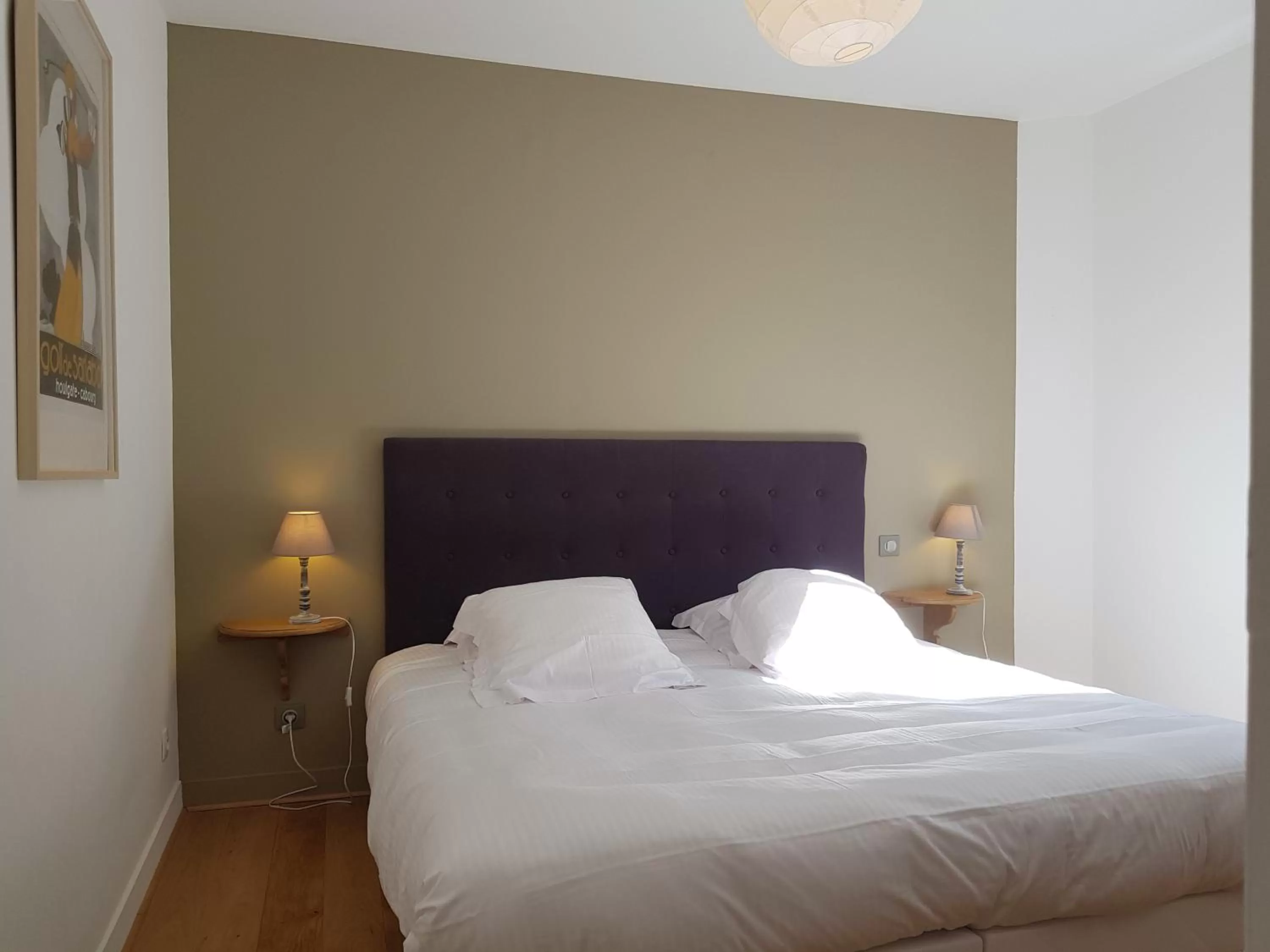 Bedroom, Bed in Les Cabines