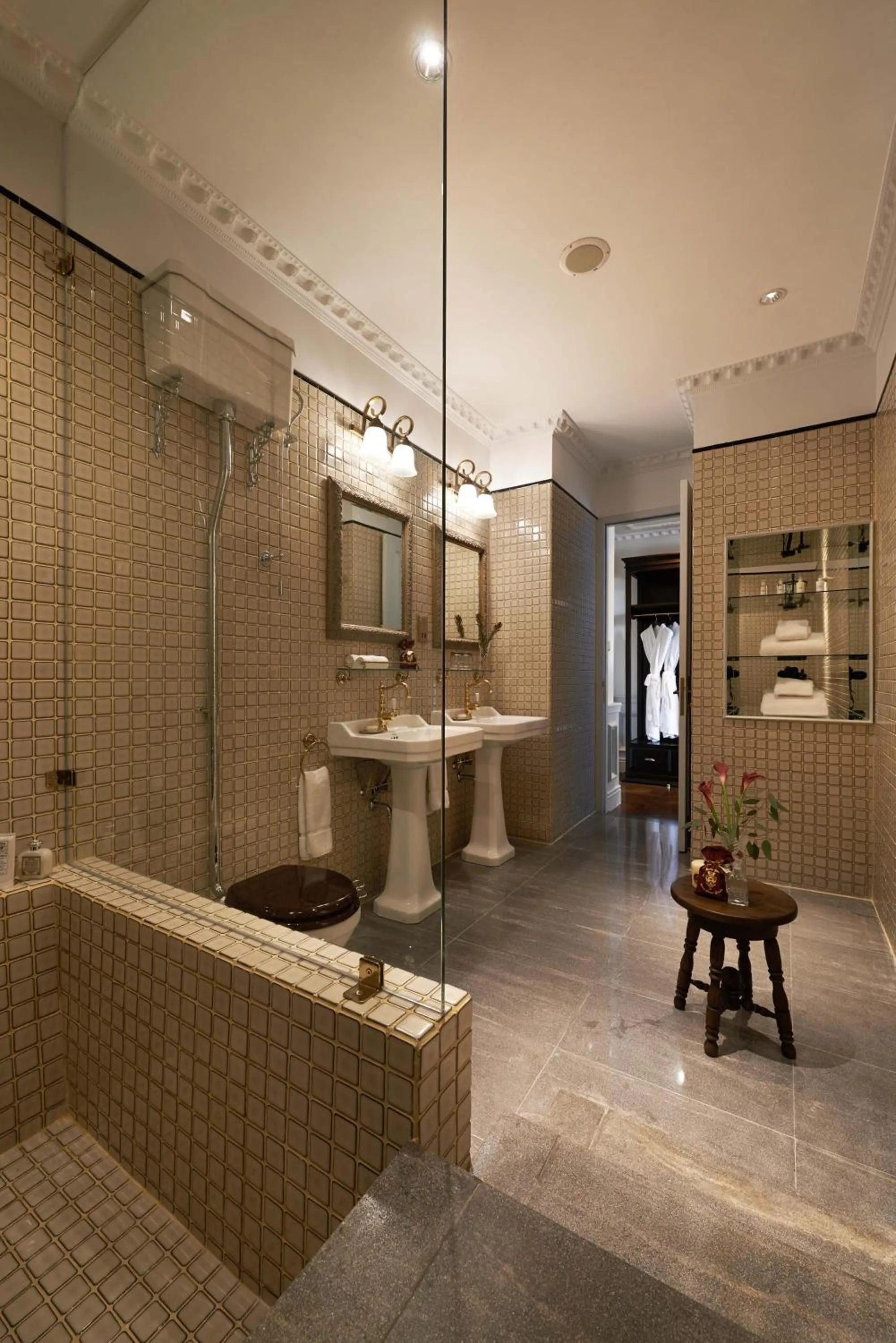 Bathroom in The Gunawarman