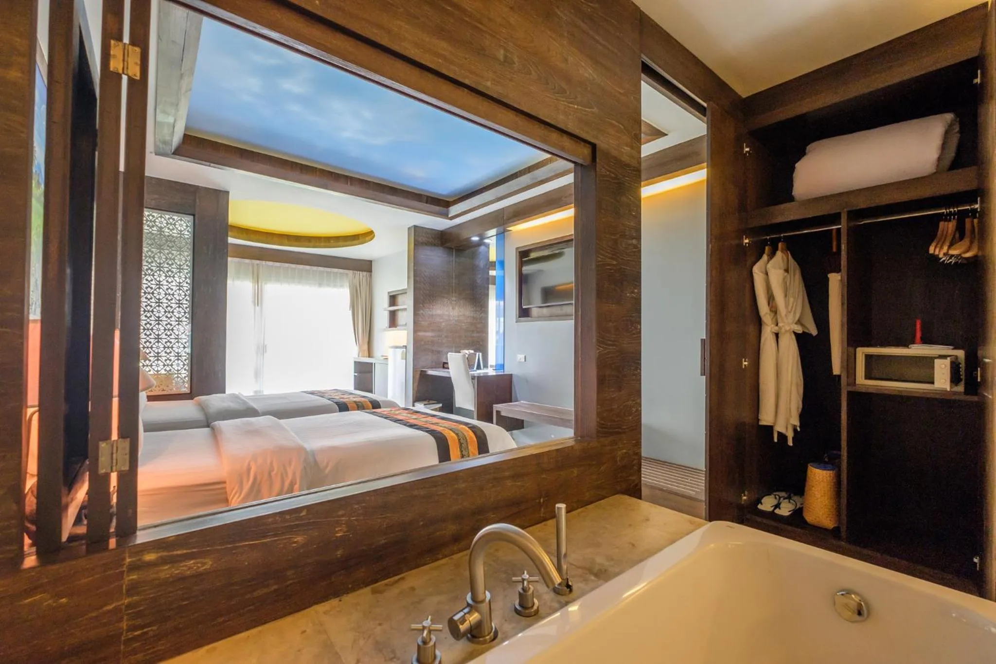 Bath, Bed in Naina Resort & Spa - SHA Extra Plus