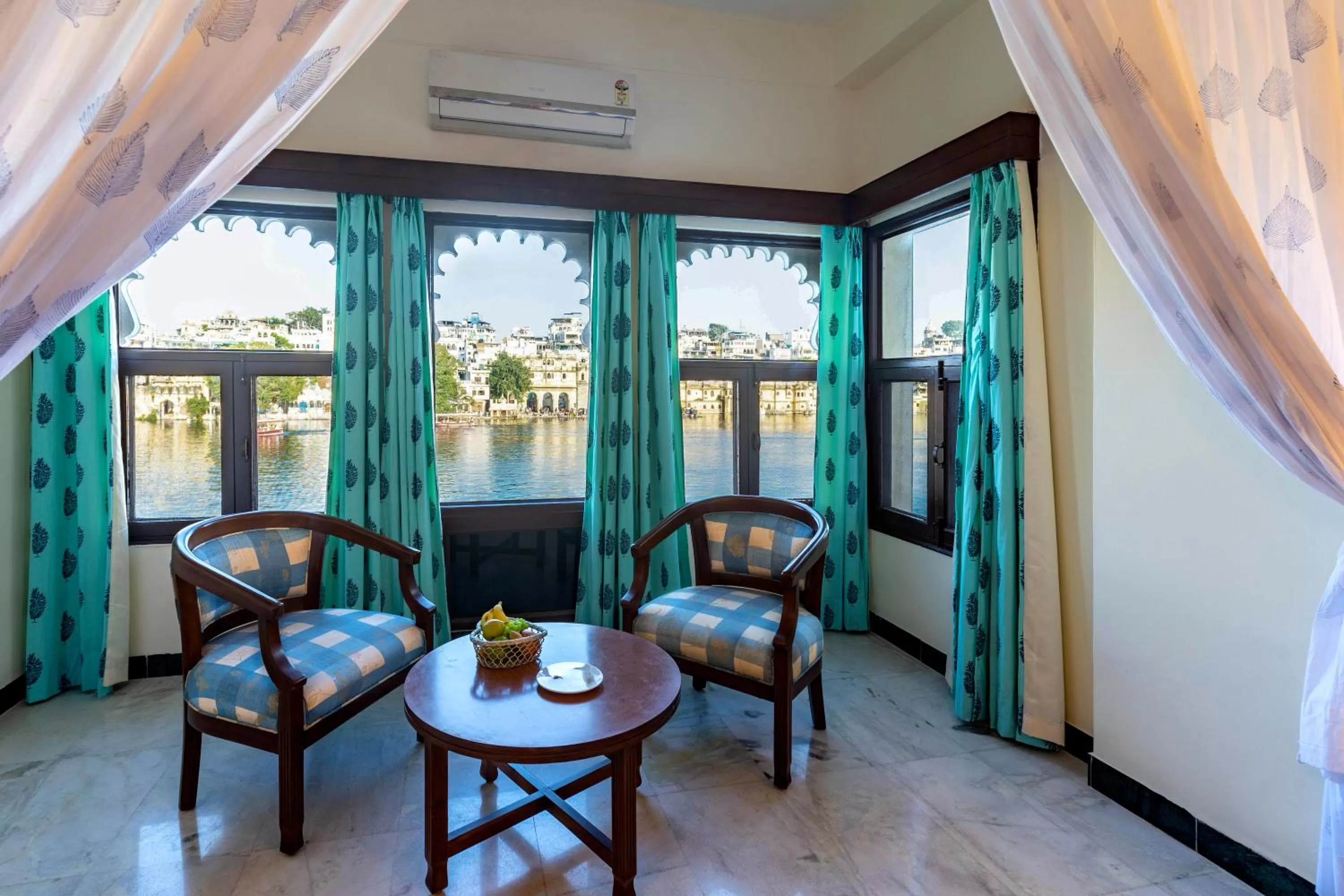 Living room in Sarovar - Lake Facing Boutique Hotel On Lake Pichola