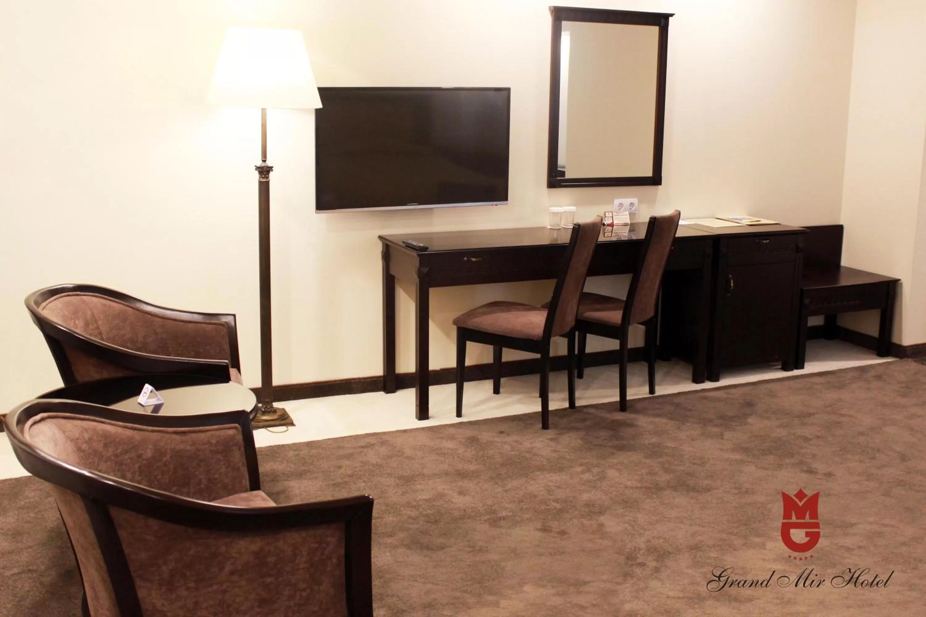 TV and multimedia in Grand Mir Hotel