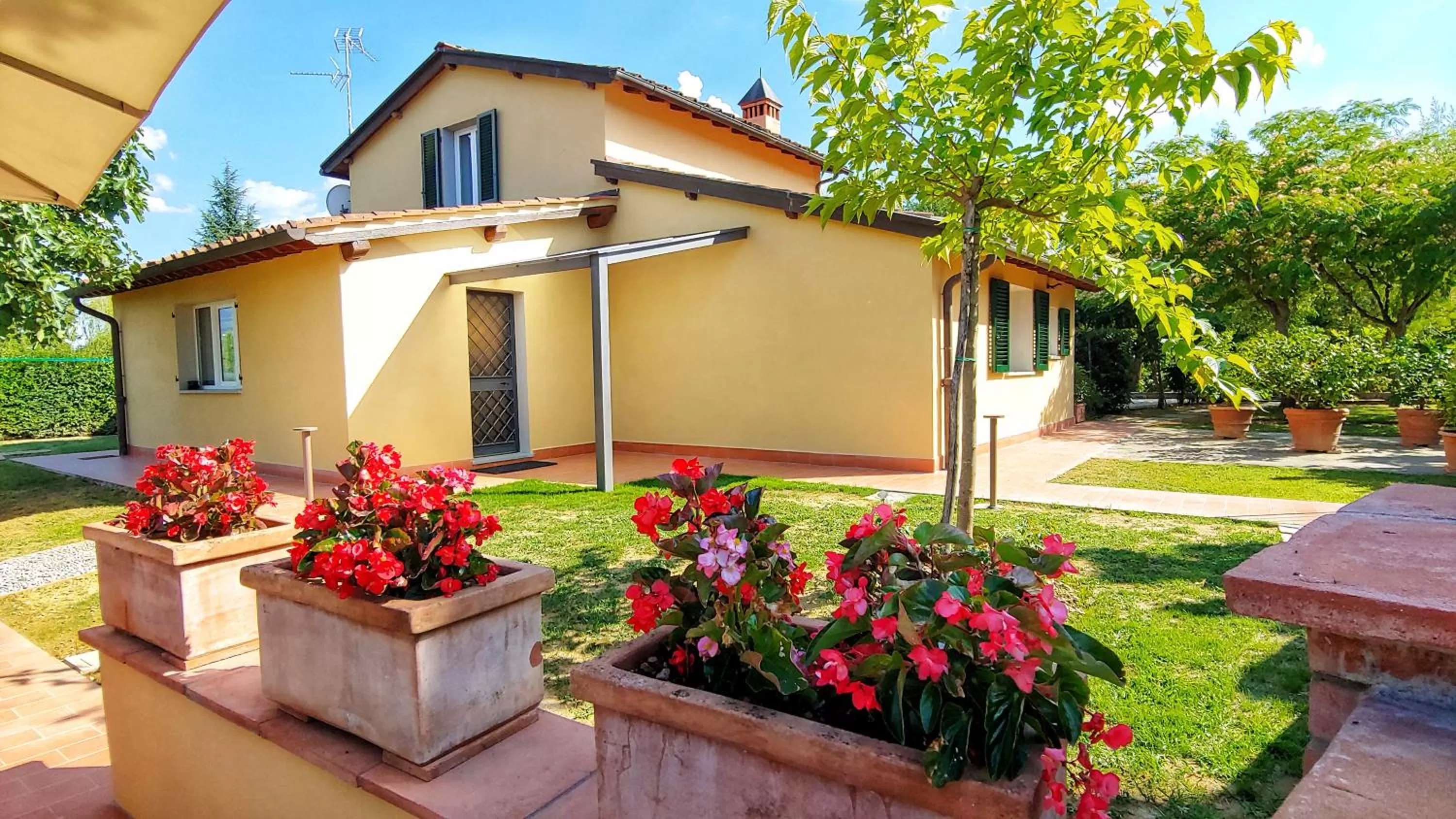 Garden in Torrebianca Tuscany