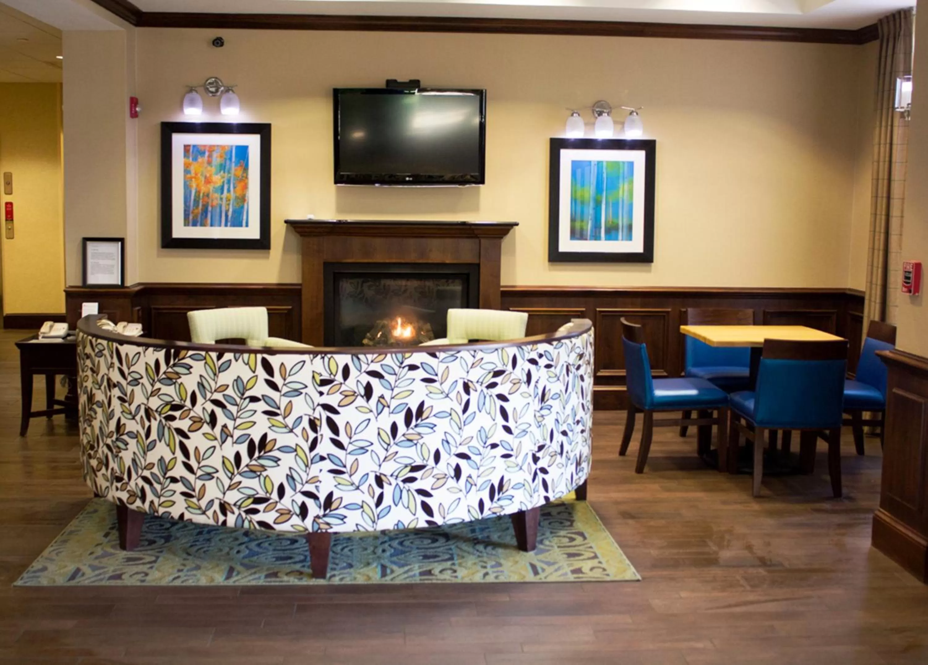 Property building in Holiday Inn Express West Jefferson by IHG