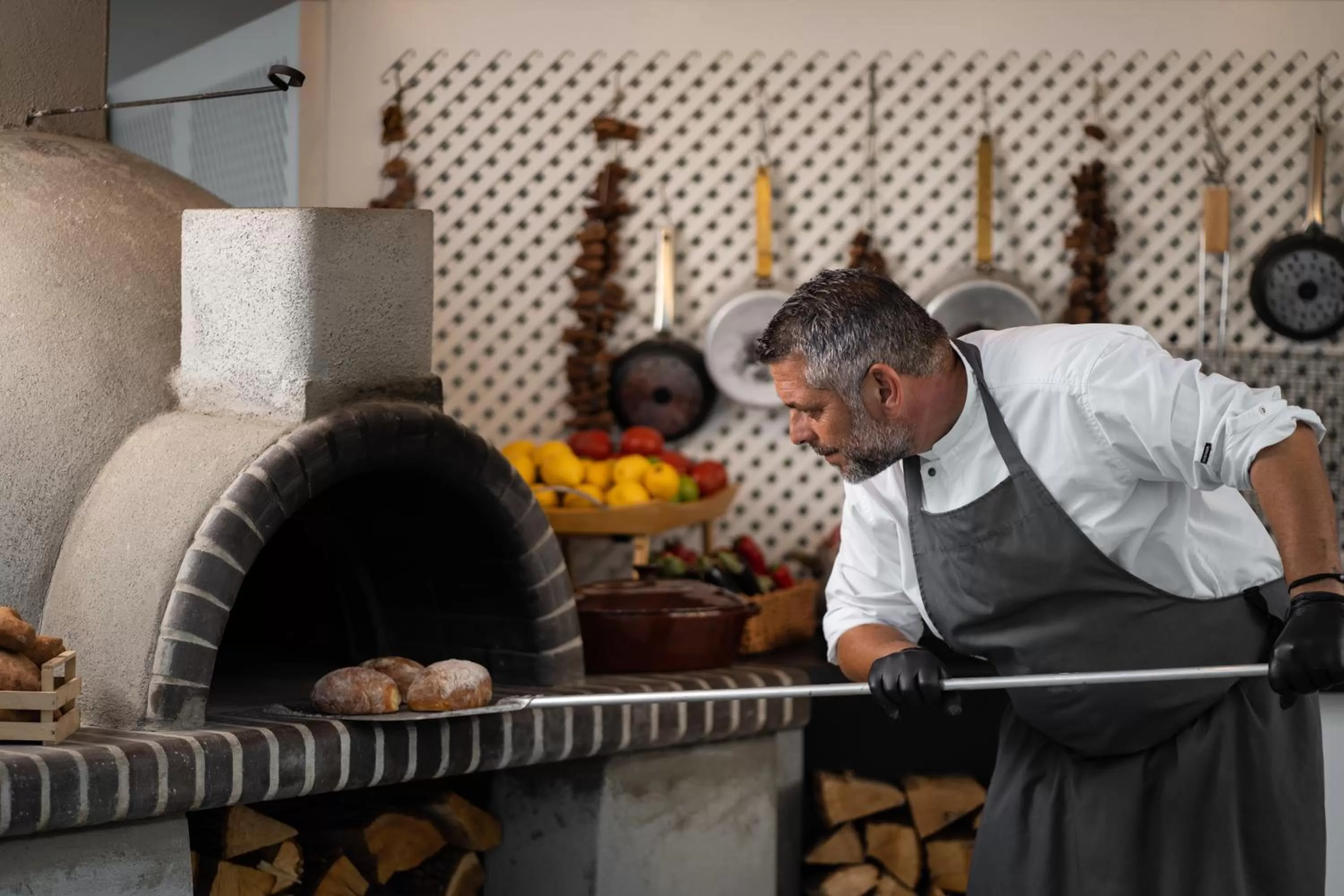 Restaurant/places to eat in De Sol Hotel & Spa