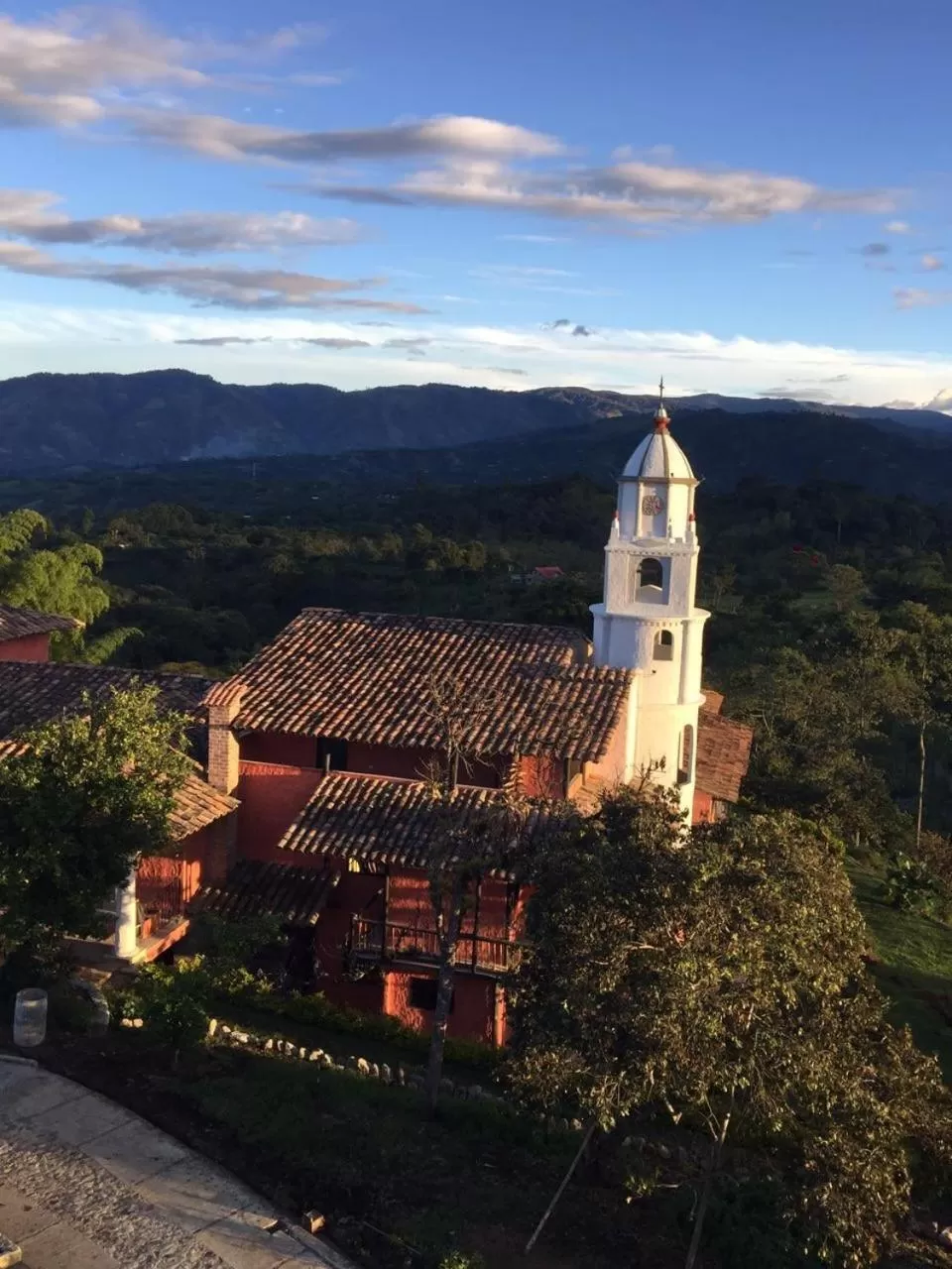 Property building in Monasterio San Agustín, Colombia