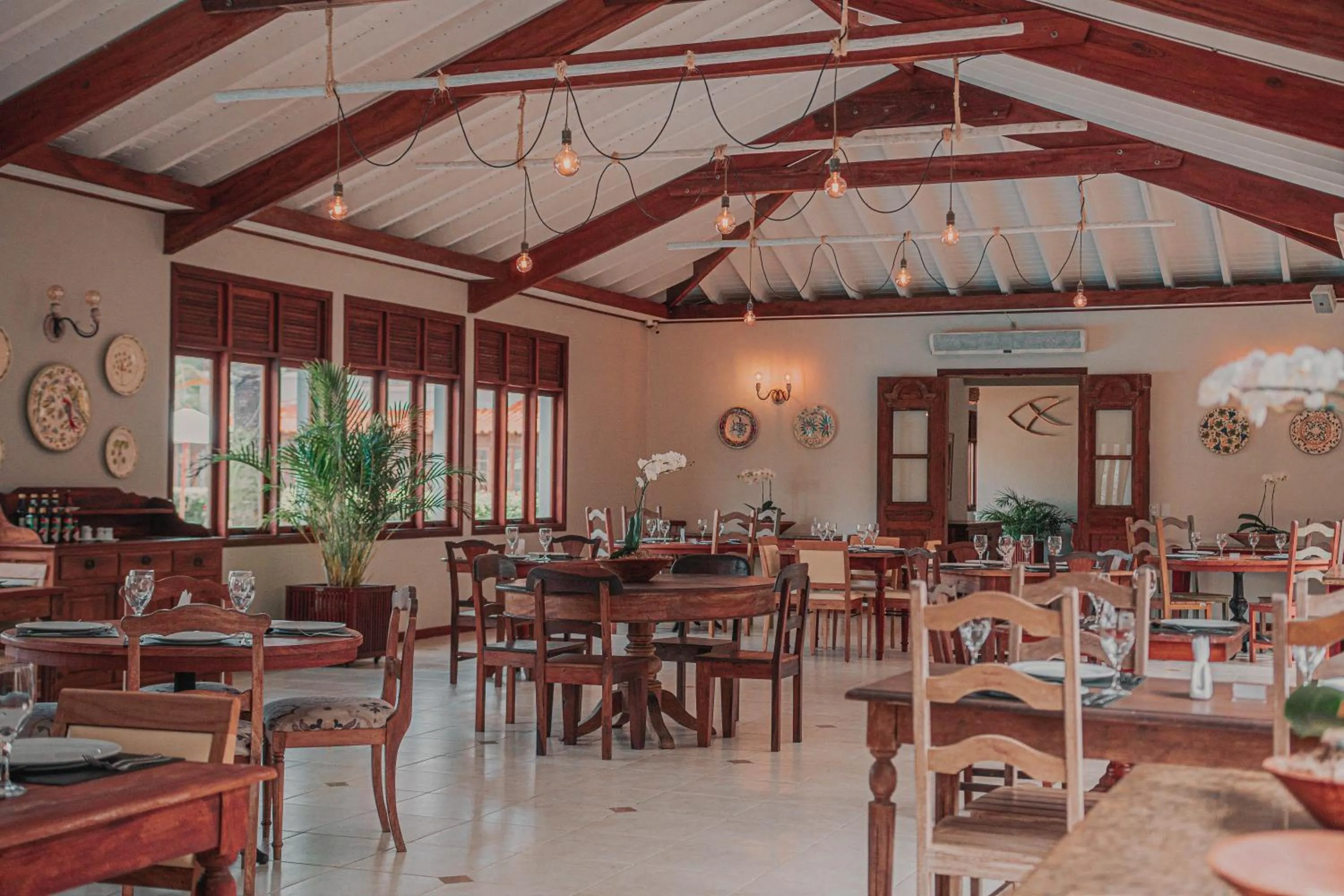 Restaurant/places to eat in Vila Angatu Eco Resort & SPA