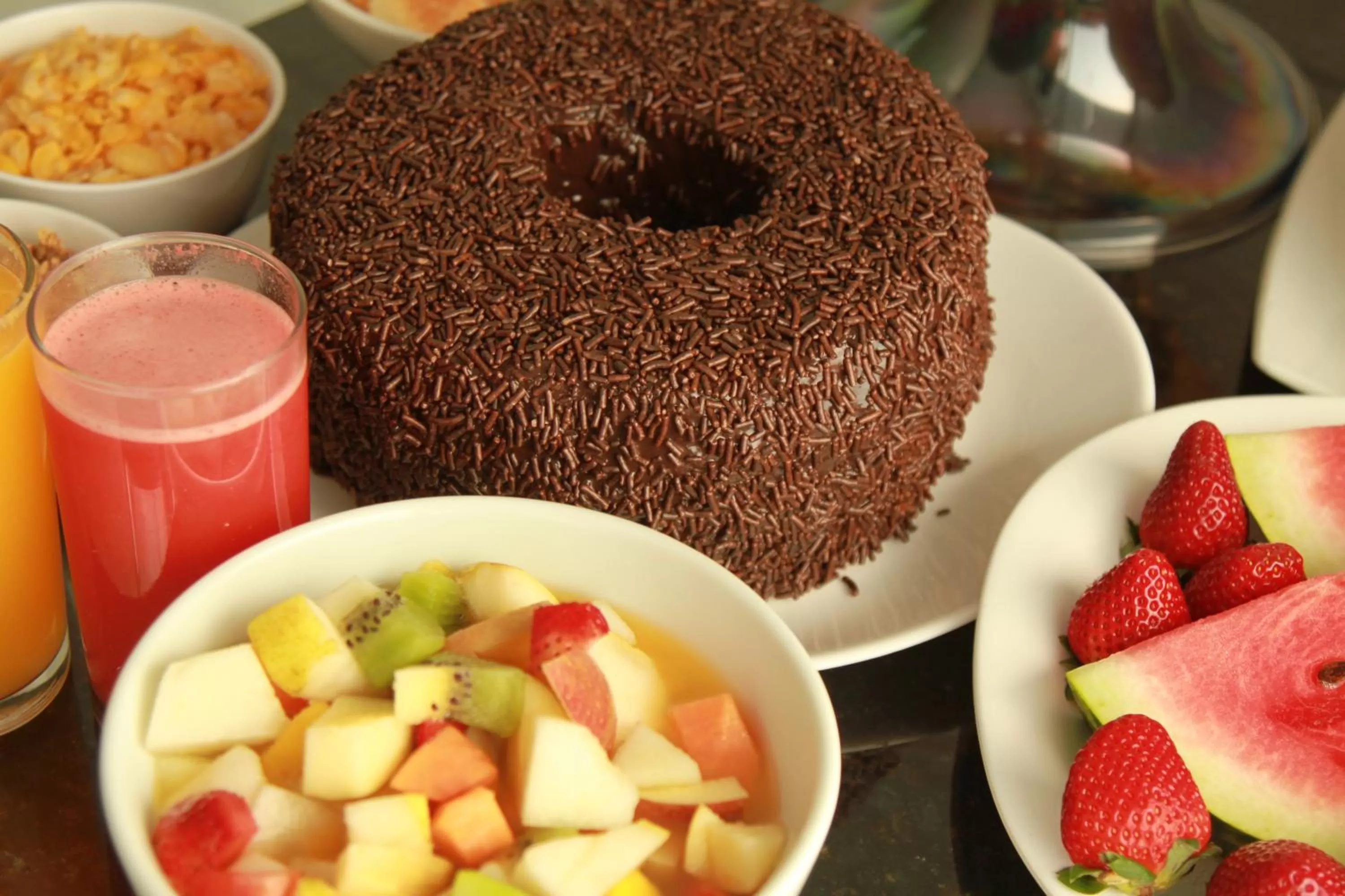 Food and drinks in Hotel Confiance Centro Cívico