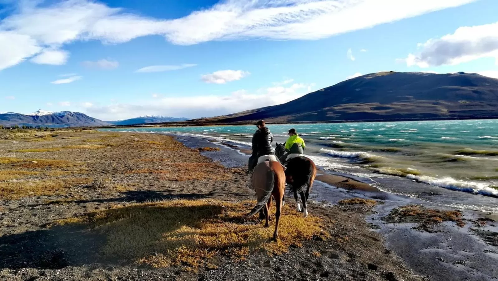 Horseback Riding in Hostería El Galpón Del Glaciar