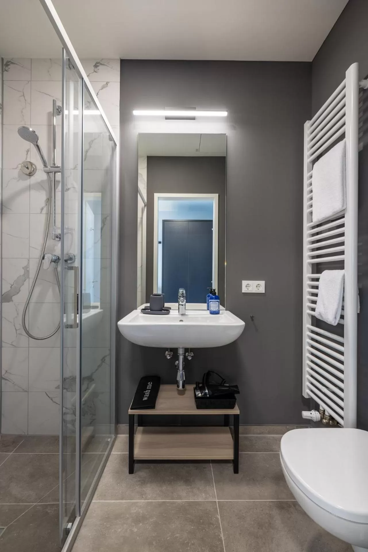Bathroom in JOYN Cologne - Serviced Apartments