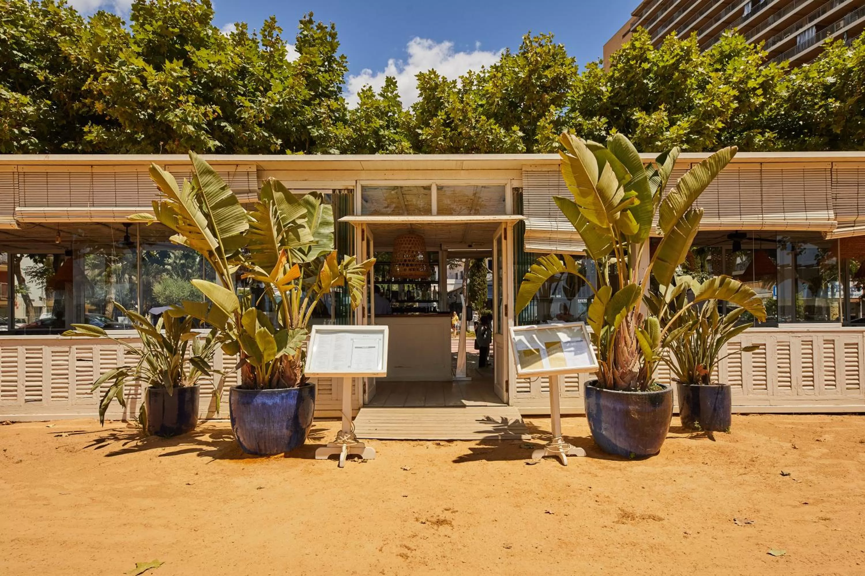 Restaurant/places to eat in Hotel Trias